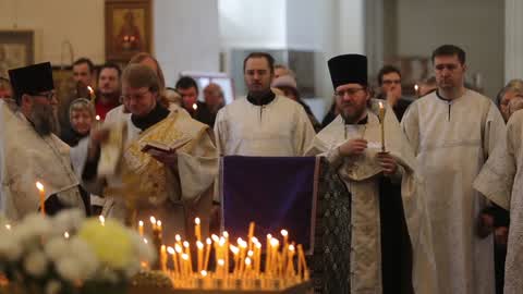 Funeral service for St Petersburg Metro explosion victims