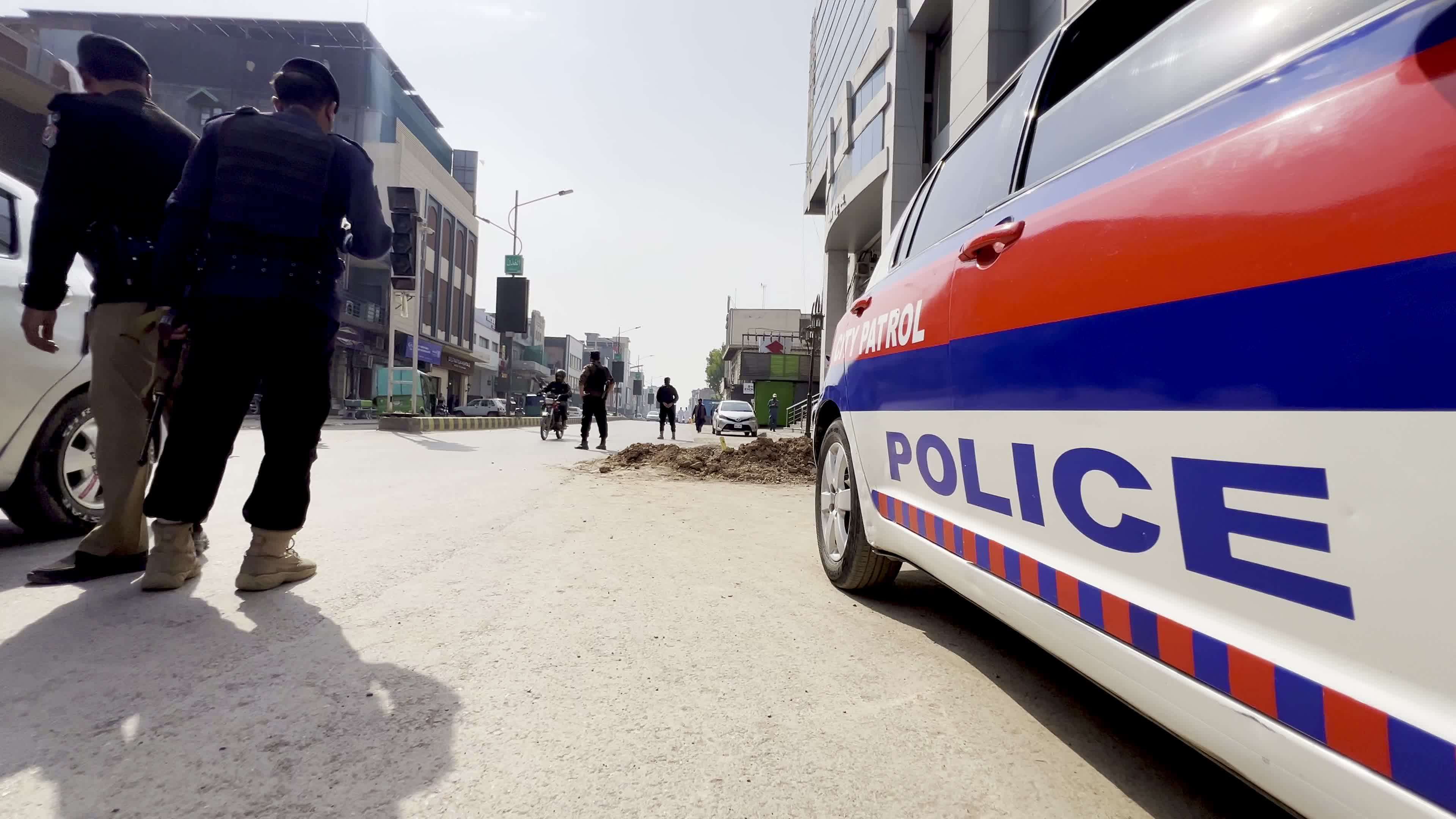 Security tightened in KPK following escalation of Afghanistan-Pakistan cross-border conflict