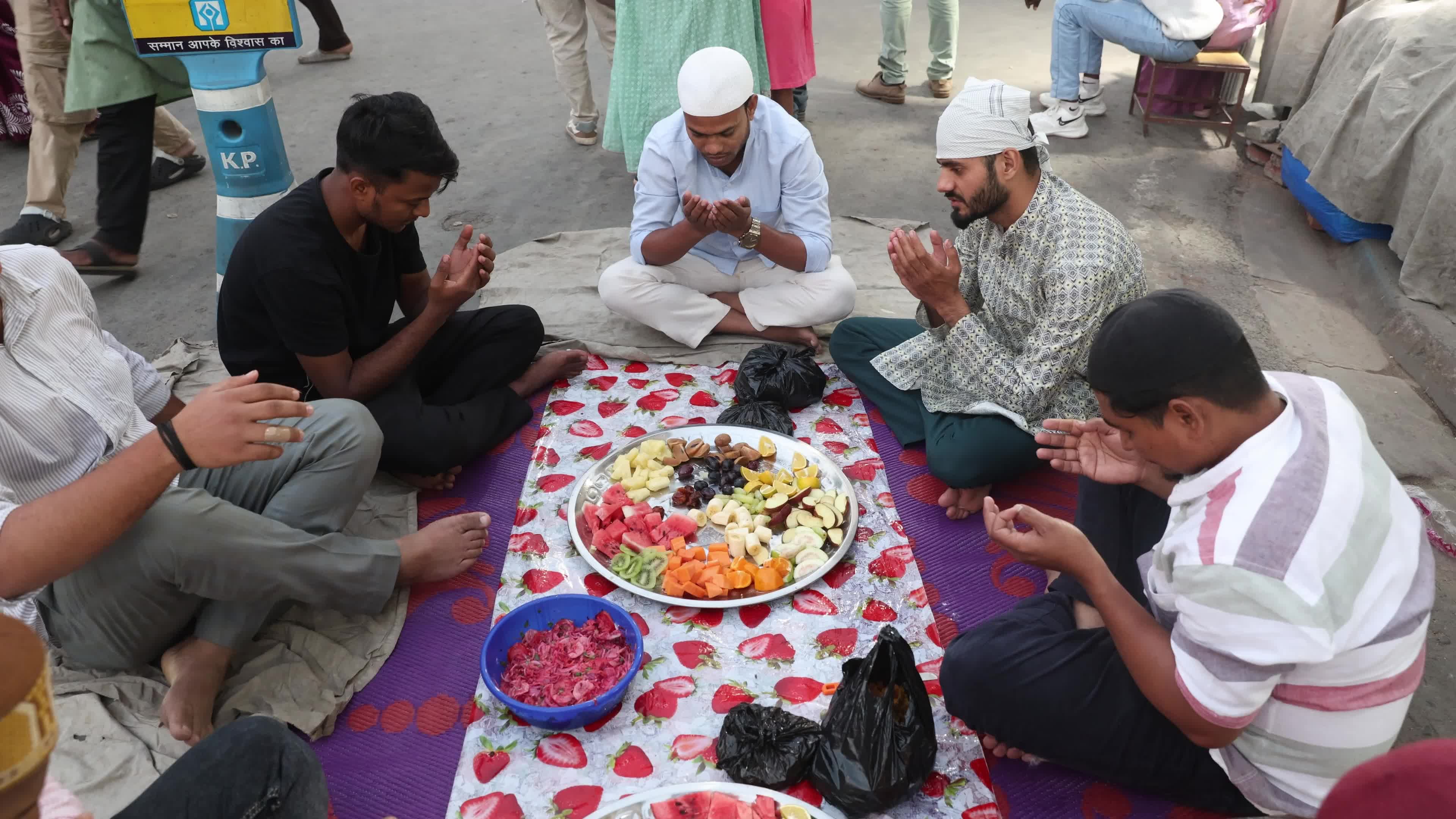 Iftar During Ramdan In Kolkata, India