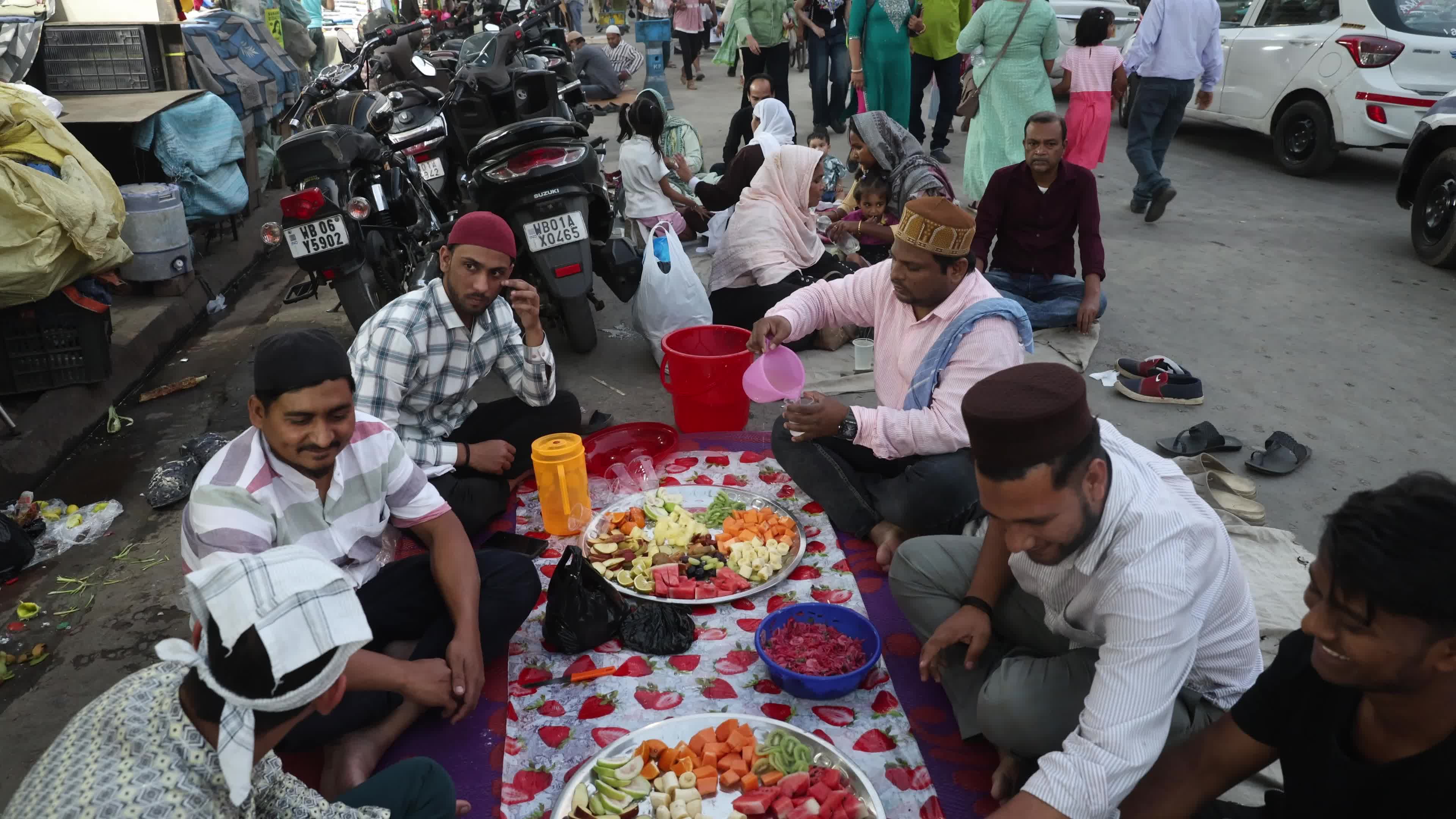 Iftar During Ramdan In Kolkata, India