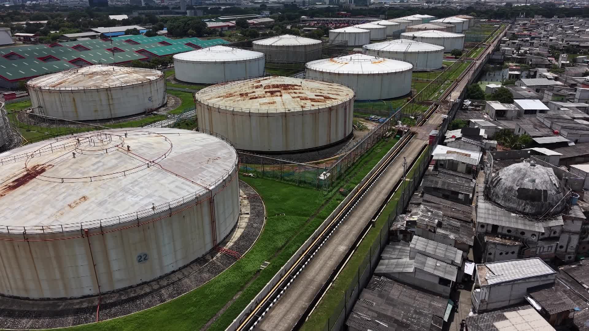 oil price hike issue - 02/25/2026