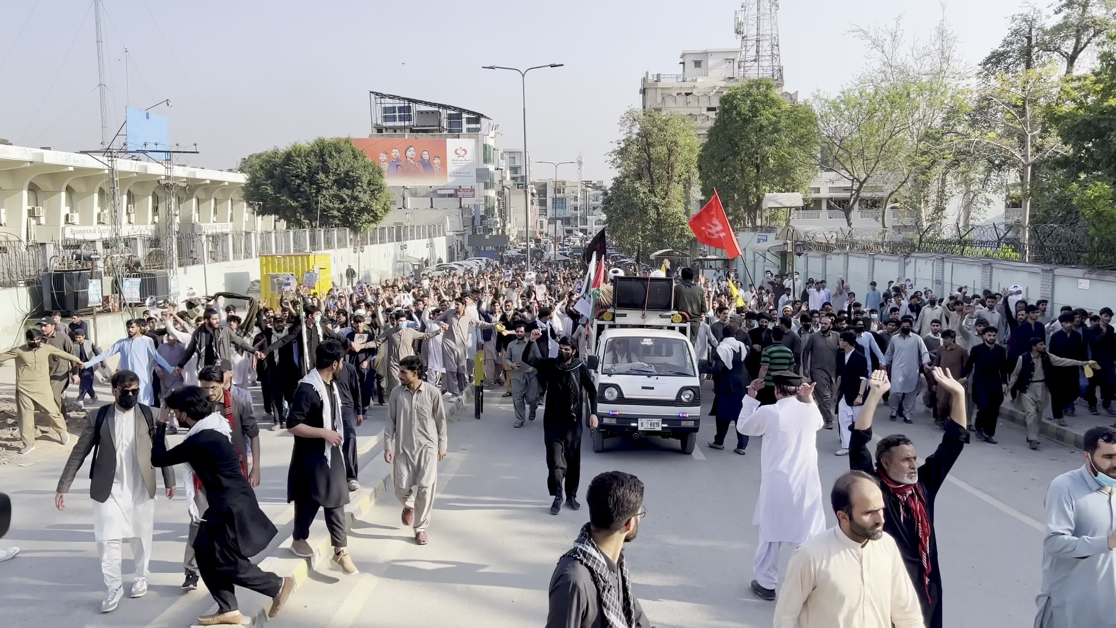 Deadly protests erupt across Pakistan after Khamenei's killing in Iran
Deadly protests erupt across Pakistan after Khamenei's killing in Iran