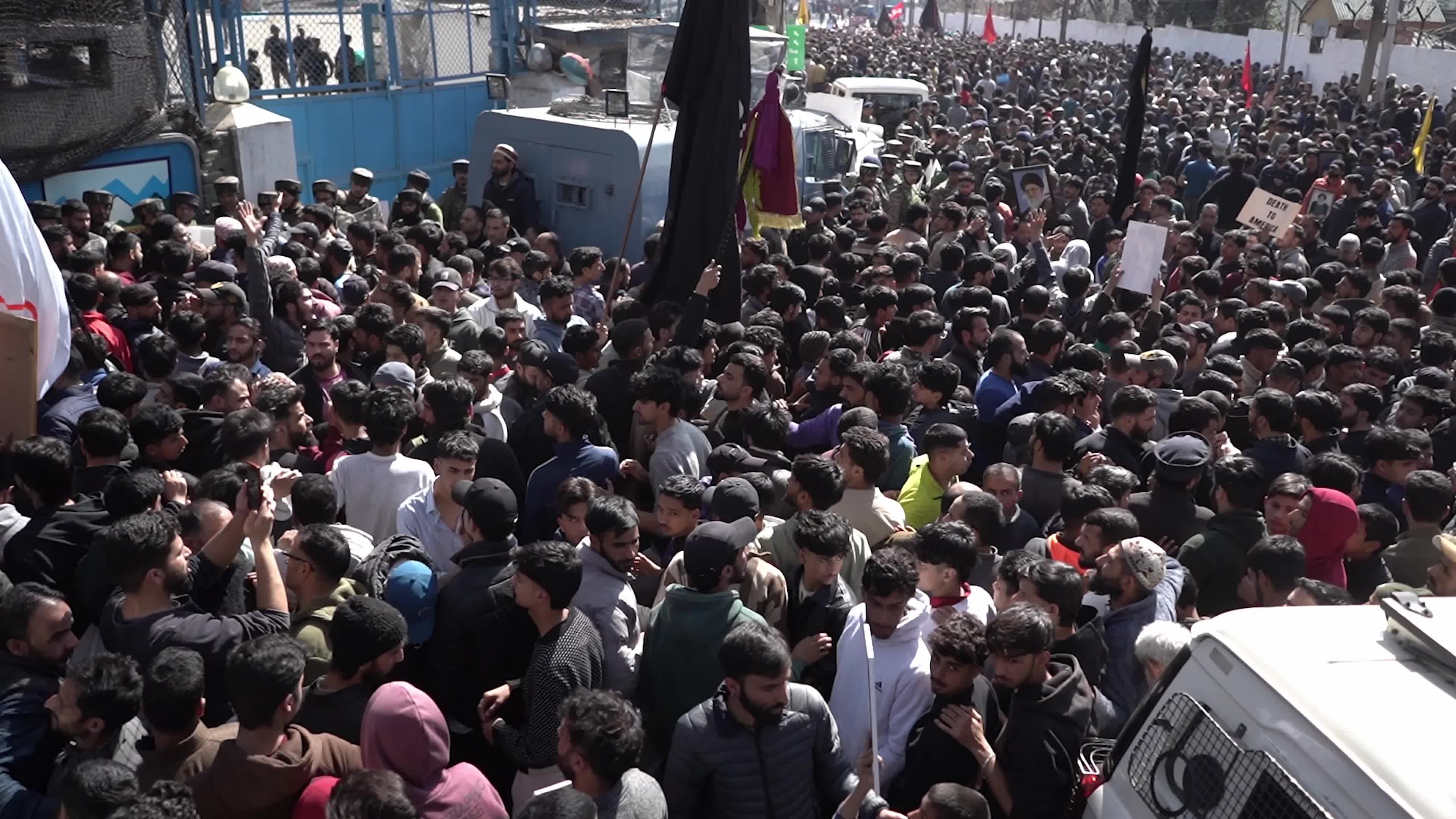 Kashmiri Muslims Protest The Killing Of Iran's Supreme Leader