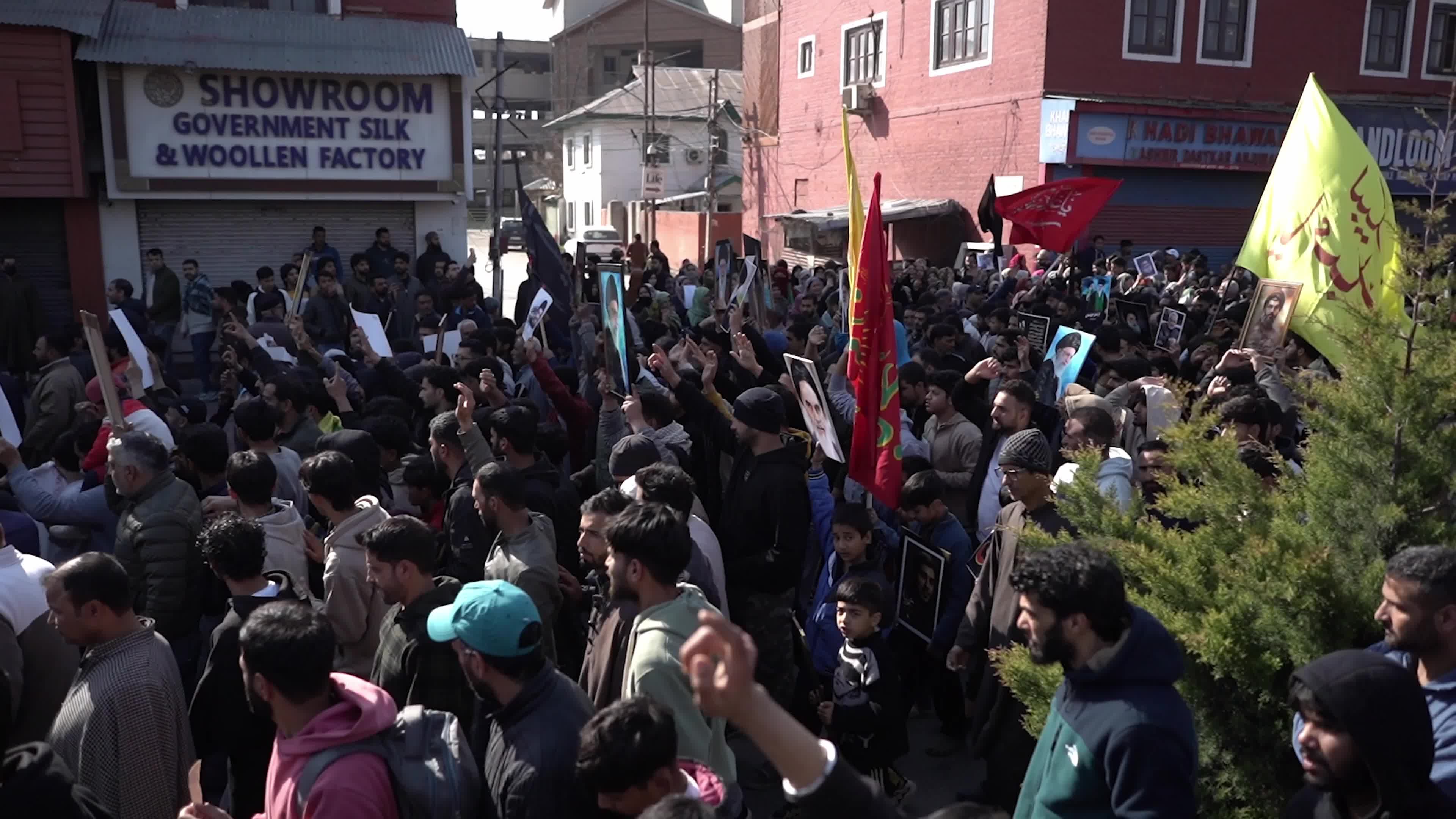 Kashmiri Muslims Protest The Killing Of Iran's Supreme Leader