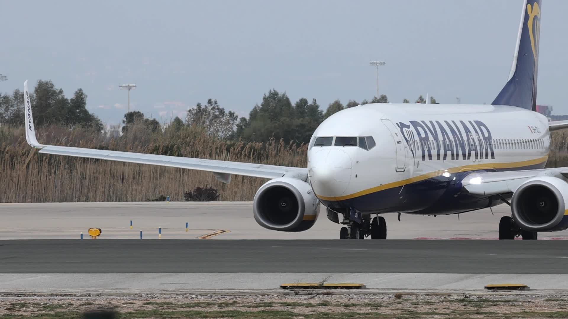 Video: Un Boeing 787-9 Dreamliner di Air Europa decolla dall'Aeroporto di Barcellona