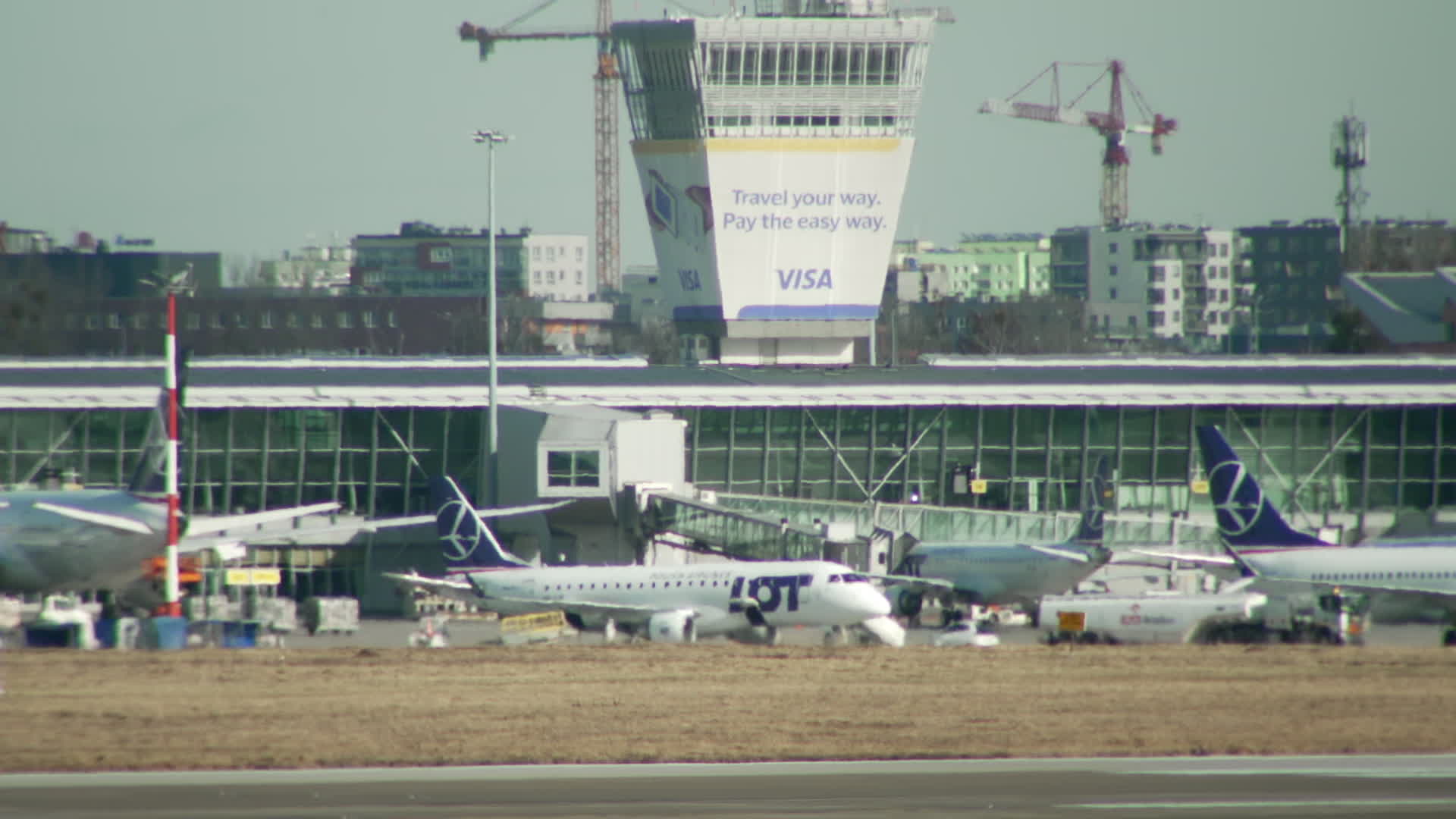 Polish carrier LOT suspends Middle East flights amid Iran conflict