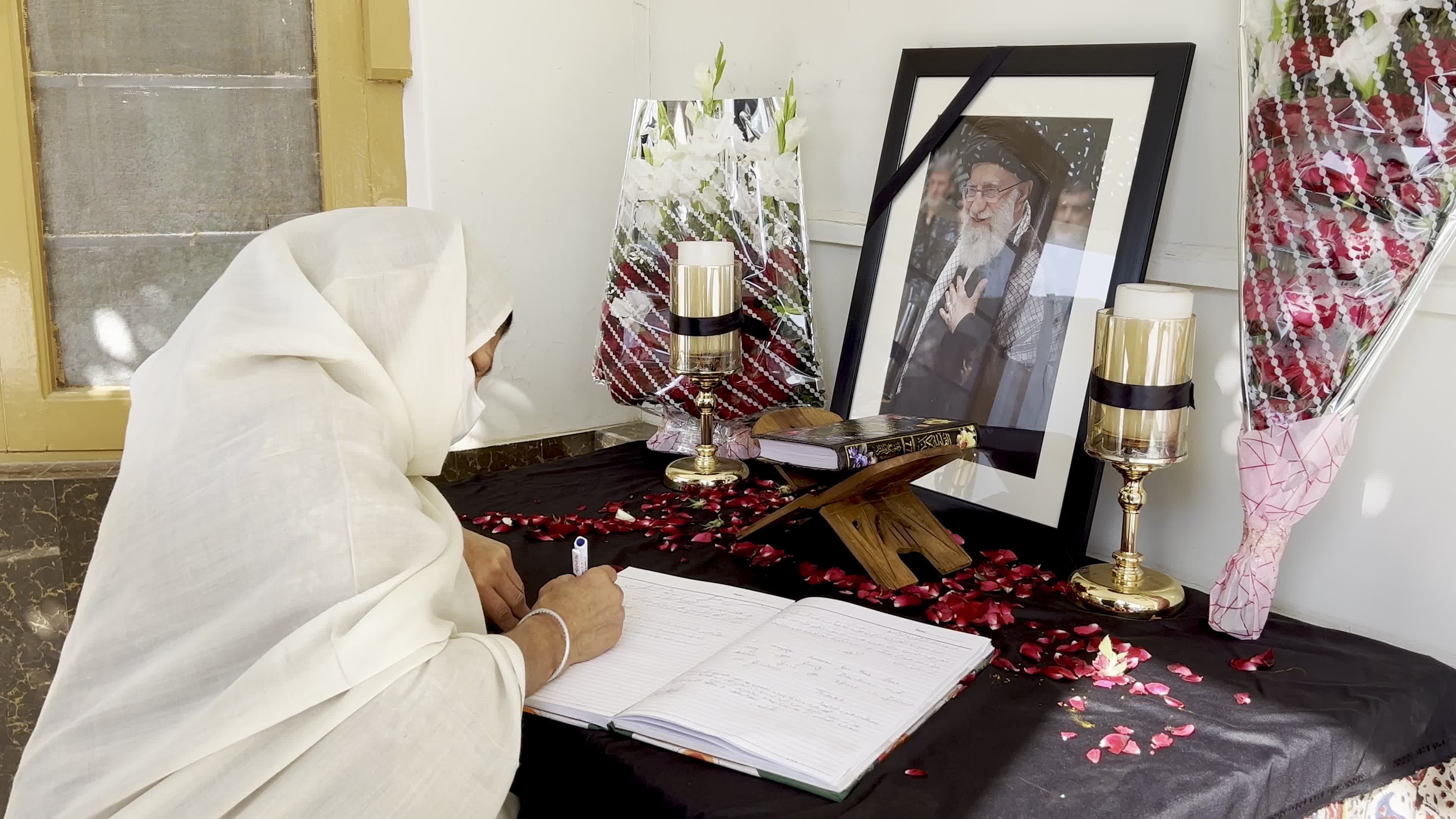 Reactions in Pakistan after Iranian Supreme Leader Khamenei was killed