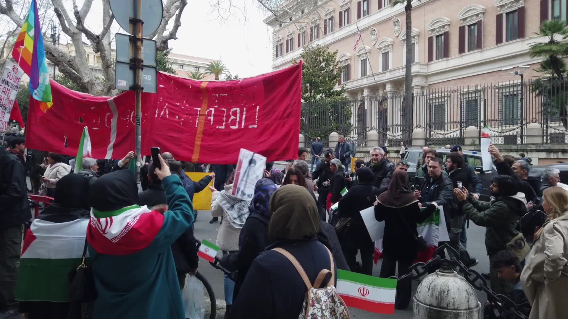 Demonstration in front of the US Embassy in solidarity with the Iranian people