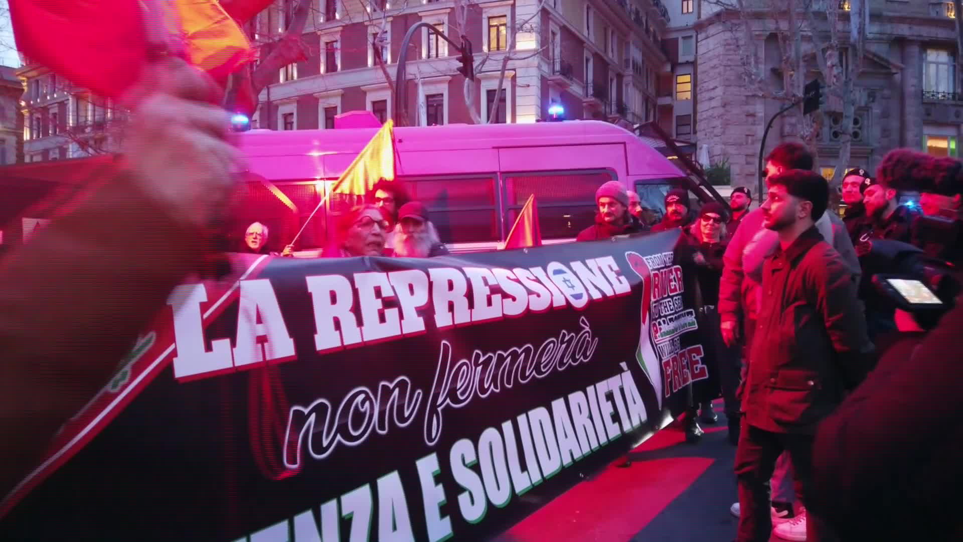 Demonstration in front of the US Embassy in solidarity with the Iranian people - 03/02/2026