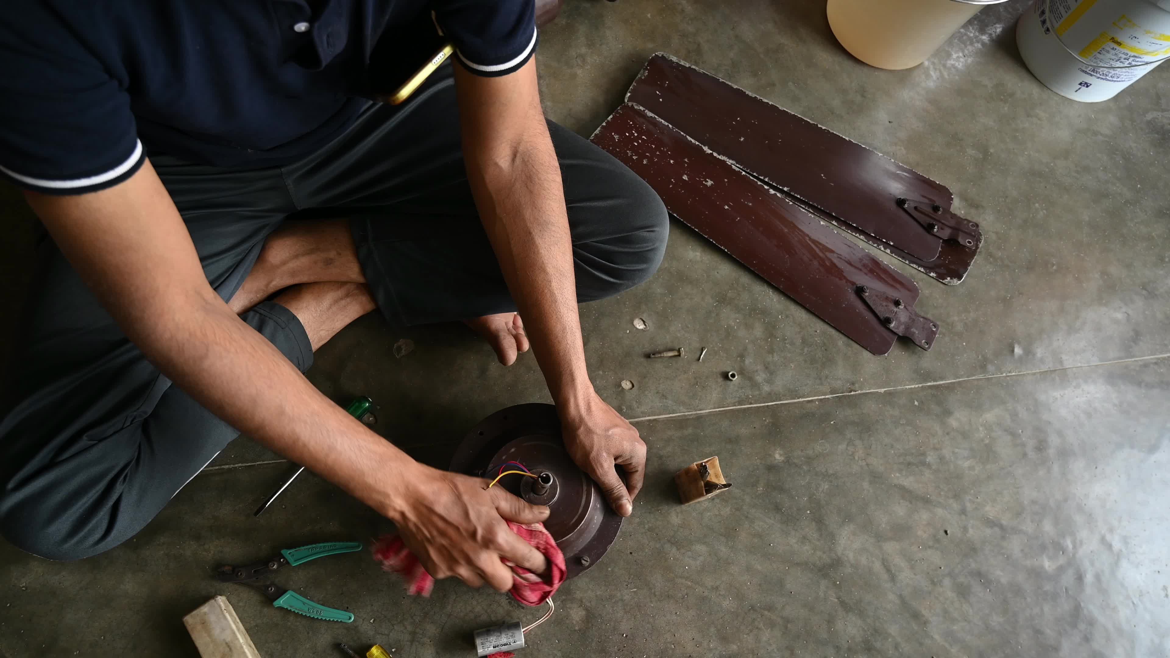 Electricians In India - Indian Economy