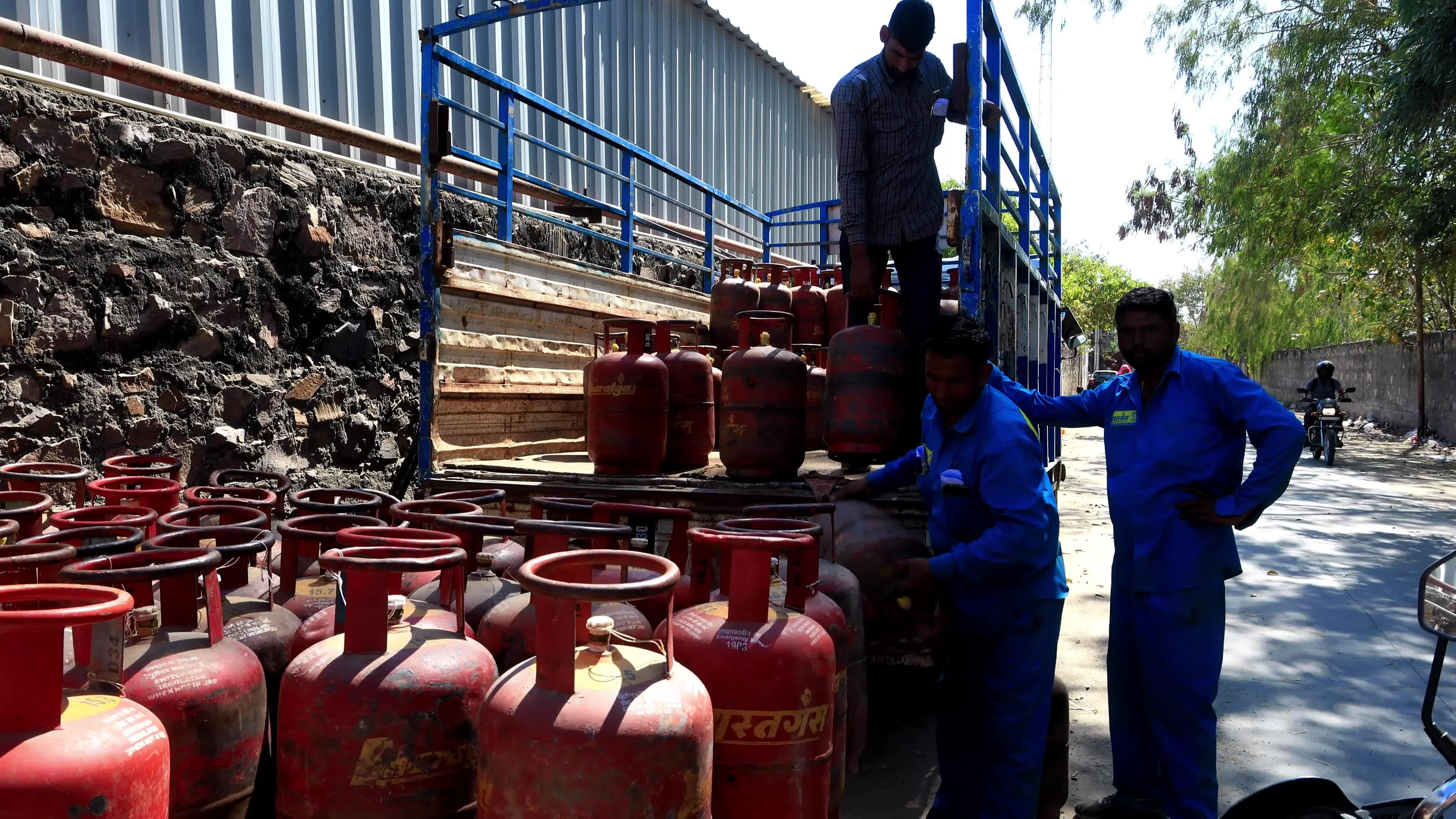 LPG Crisis In Jaipur, India