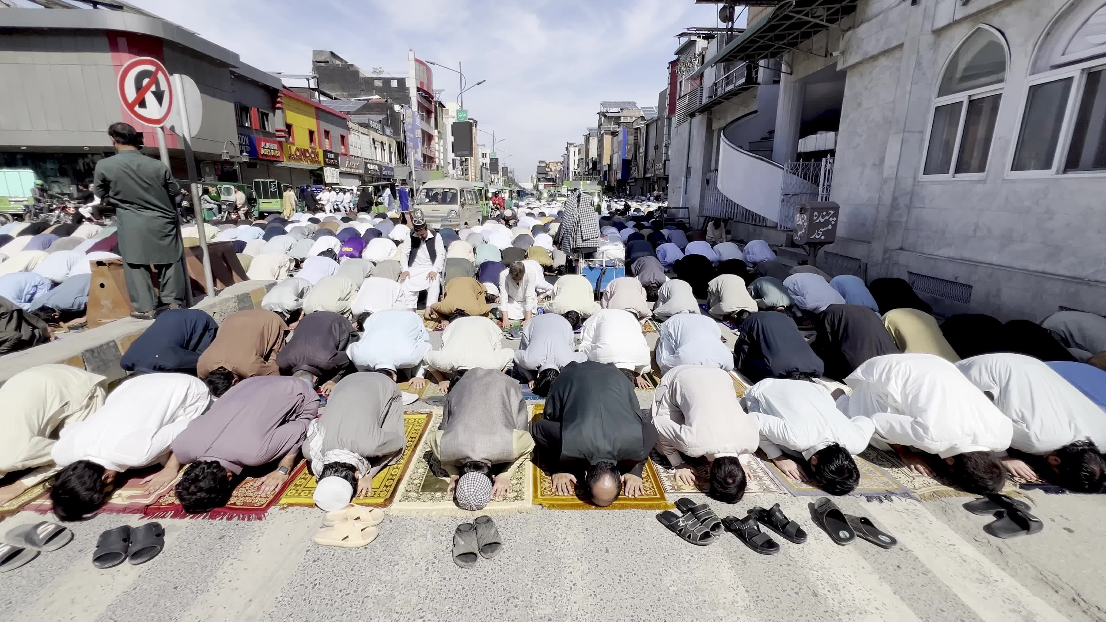 Last Friday prayers during Ramadan in Pakistan