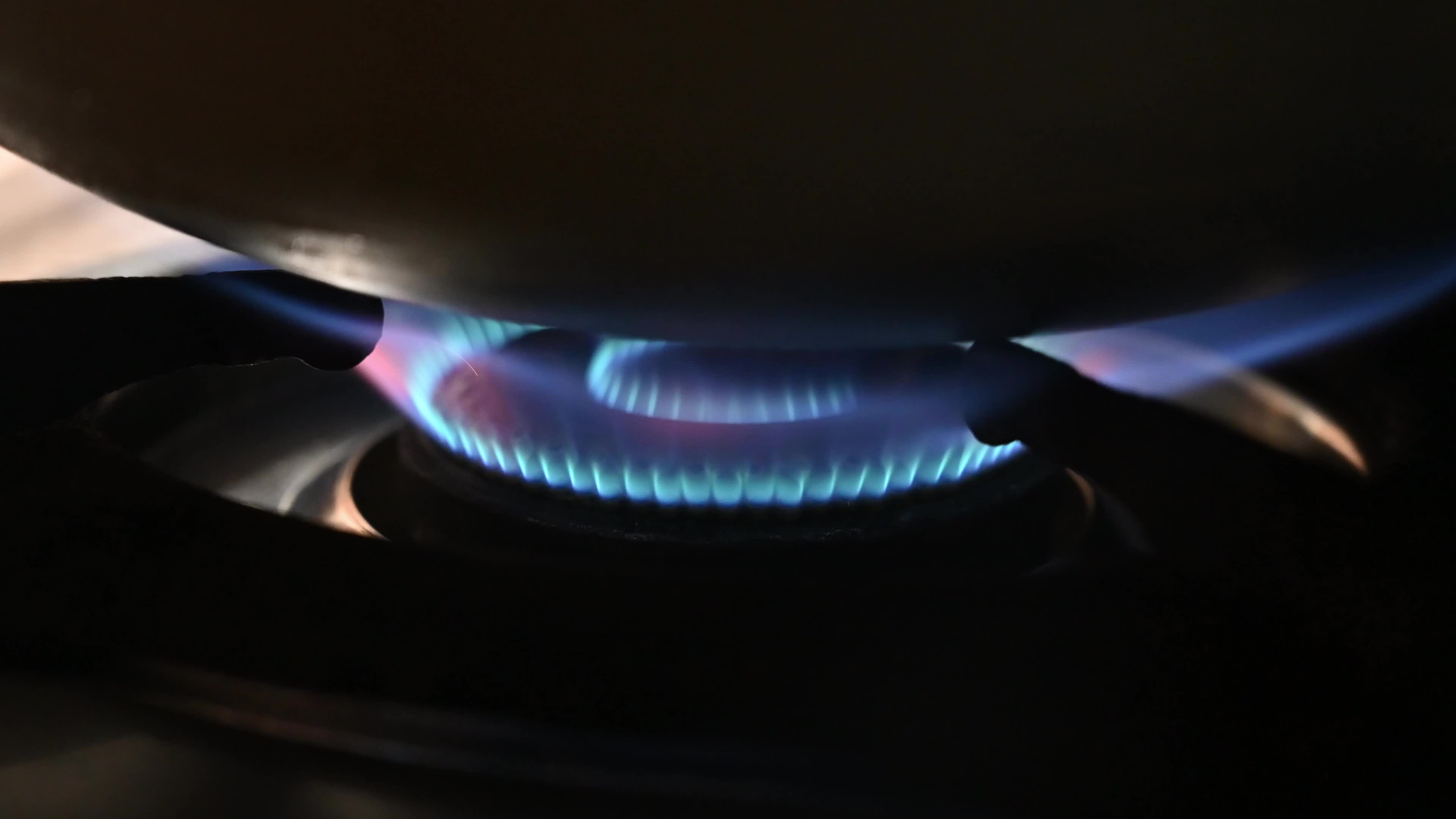 India LPG Cylinder Shortage