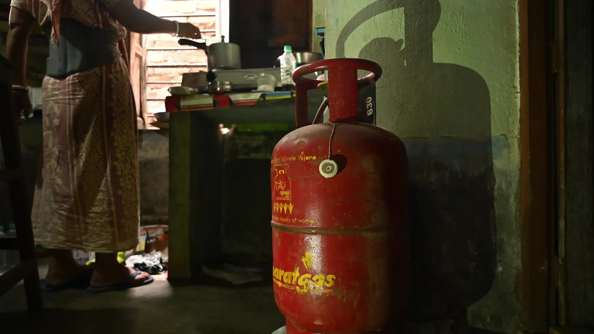 India LPG Cylinder Shortage - 12/03/2026