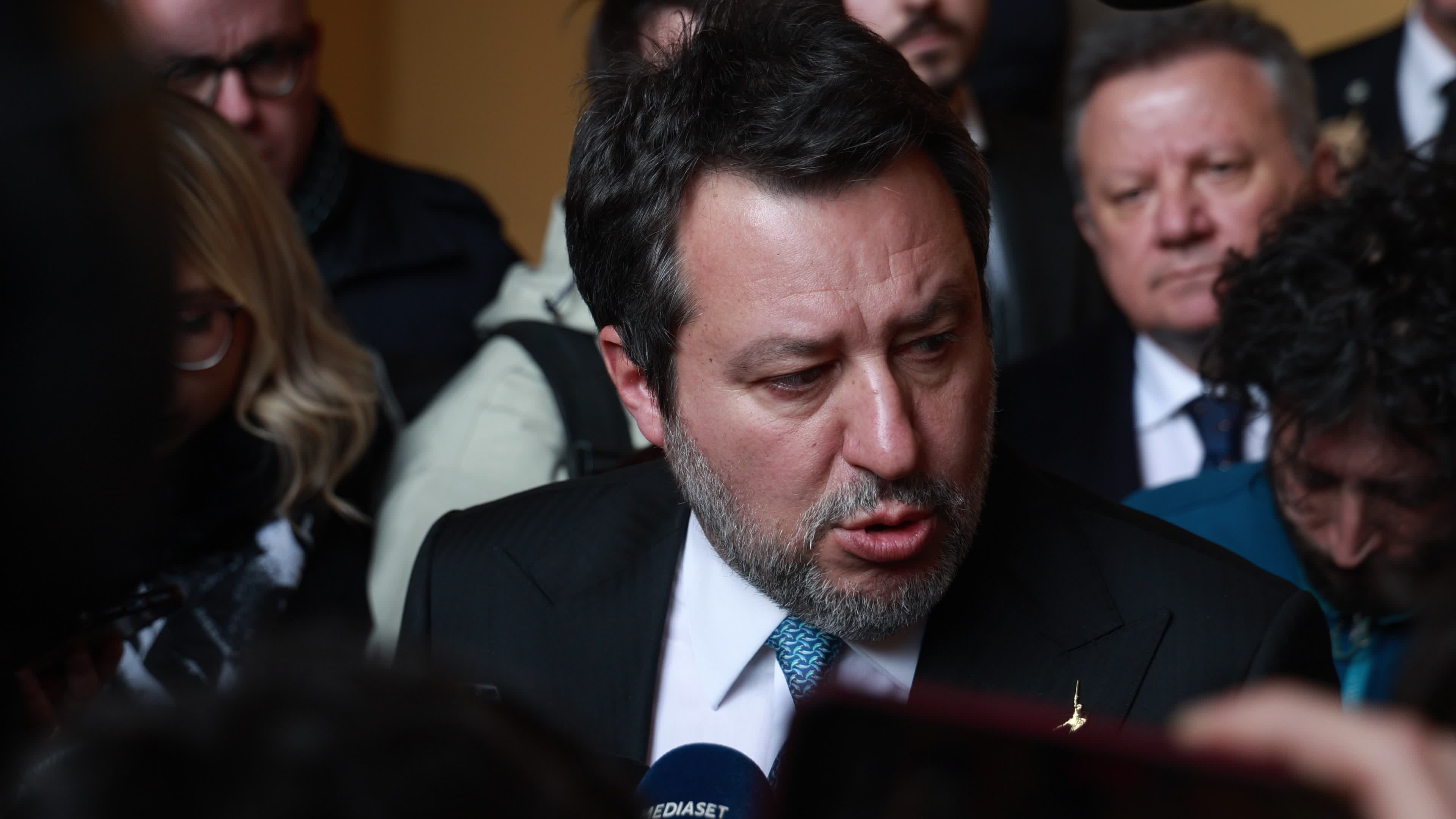 The meeting between Matteo Salvini and oil companies to discuss the issue of high gasoline and fuel prices at the Prefecture in Milan