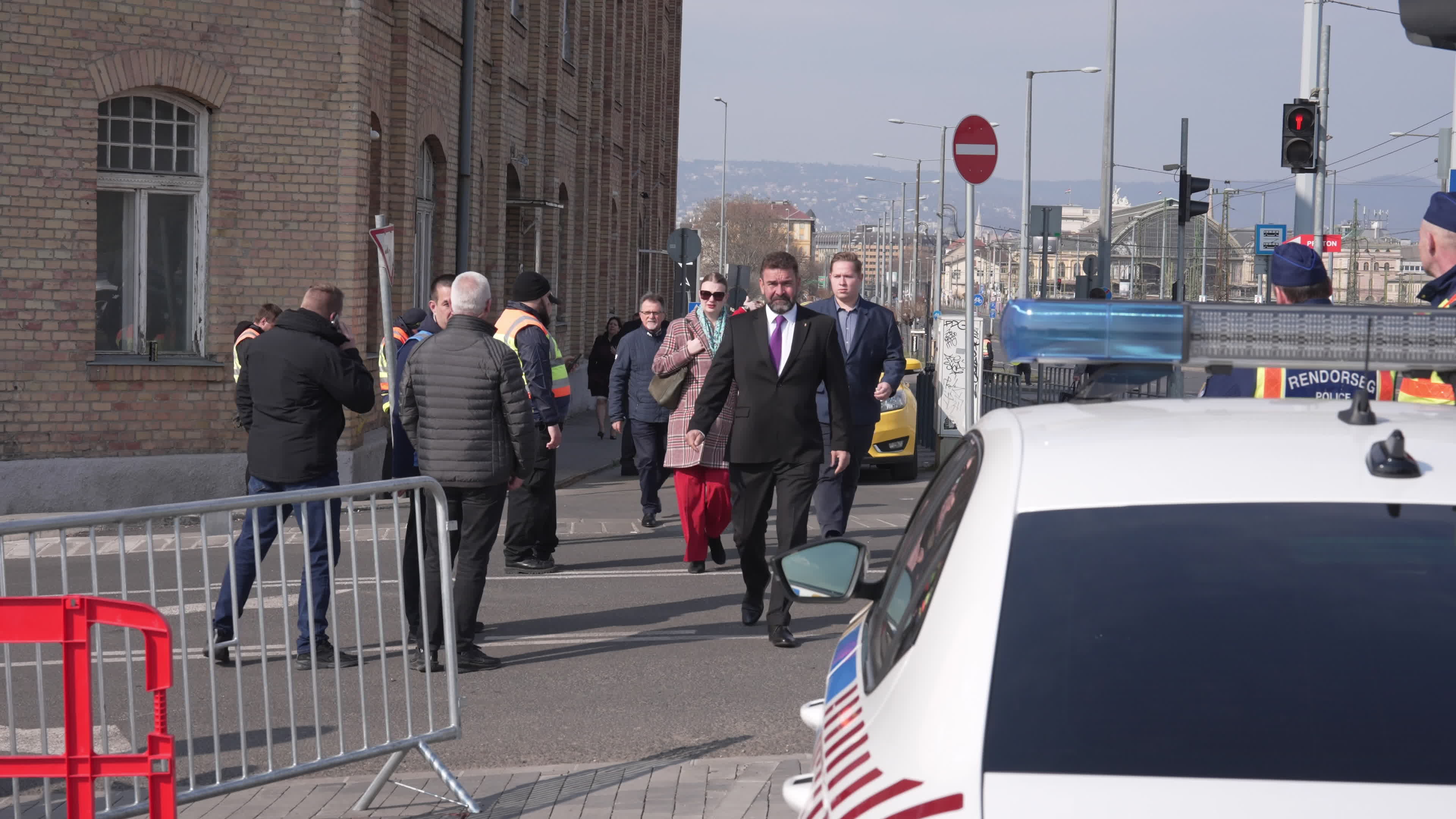 Attendees and VIPs arrive at CPAC in Budapest