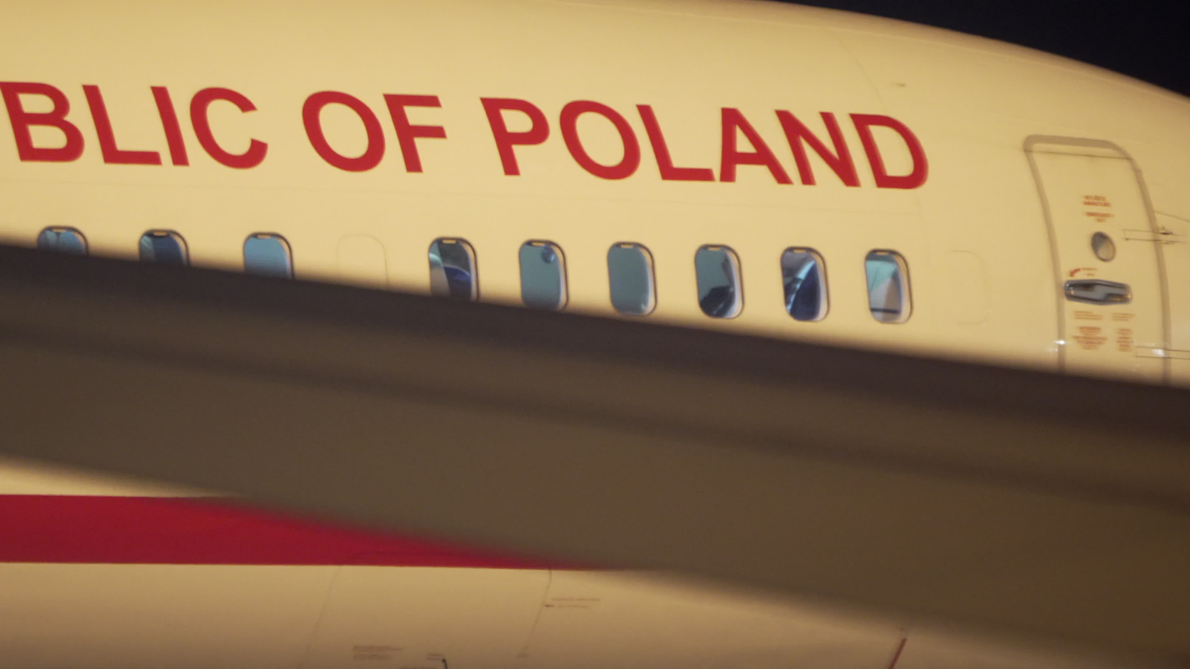 President Karol Nawrocki returns to Warsaw from meeting with PM Viktor Orban