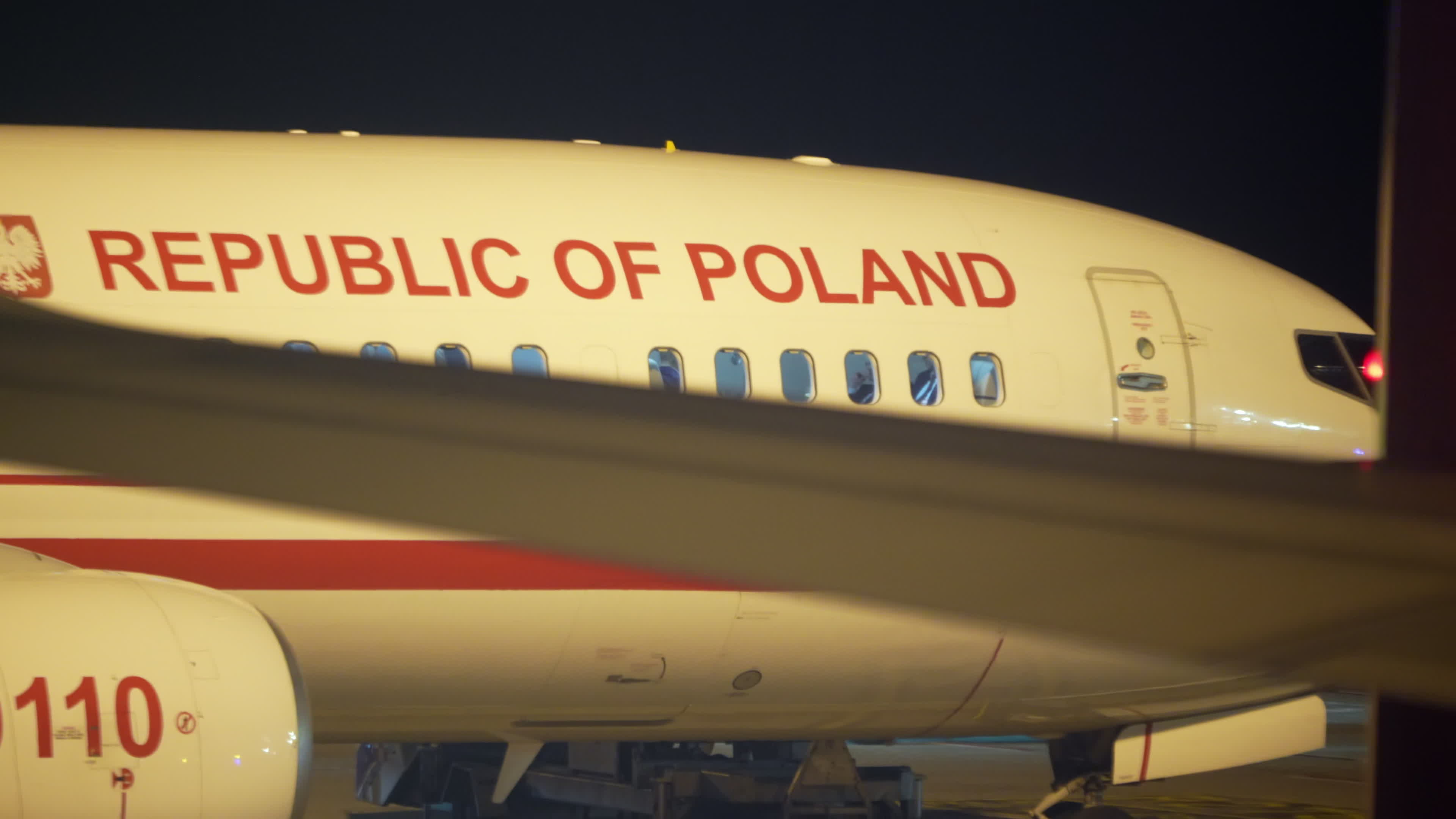 President Karol Nawrocki returns to Warsaw from meeting with PM Viktor Orban