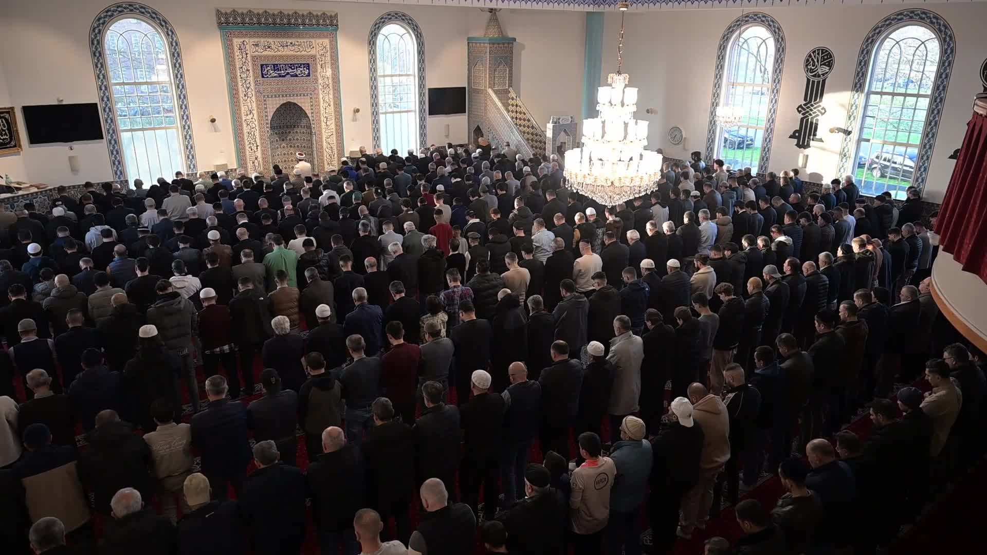 Eid al-Fitr Celebration Brings Worshippers Together at Mevlana Mosque in Rotterdam