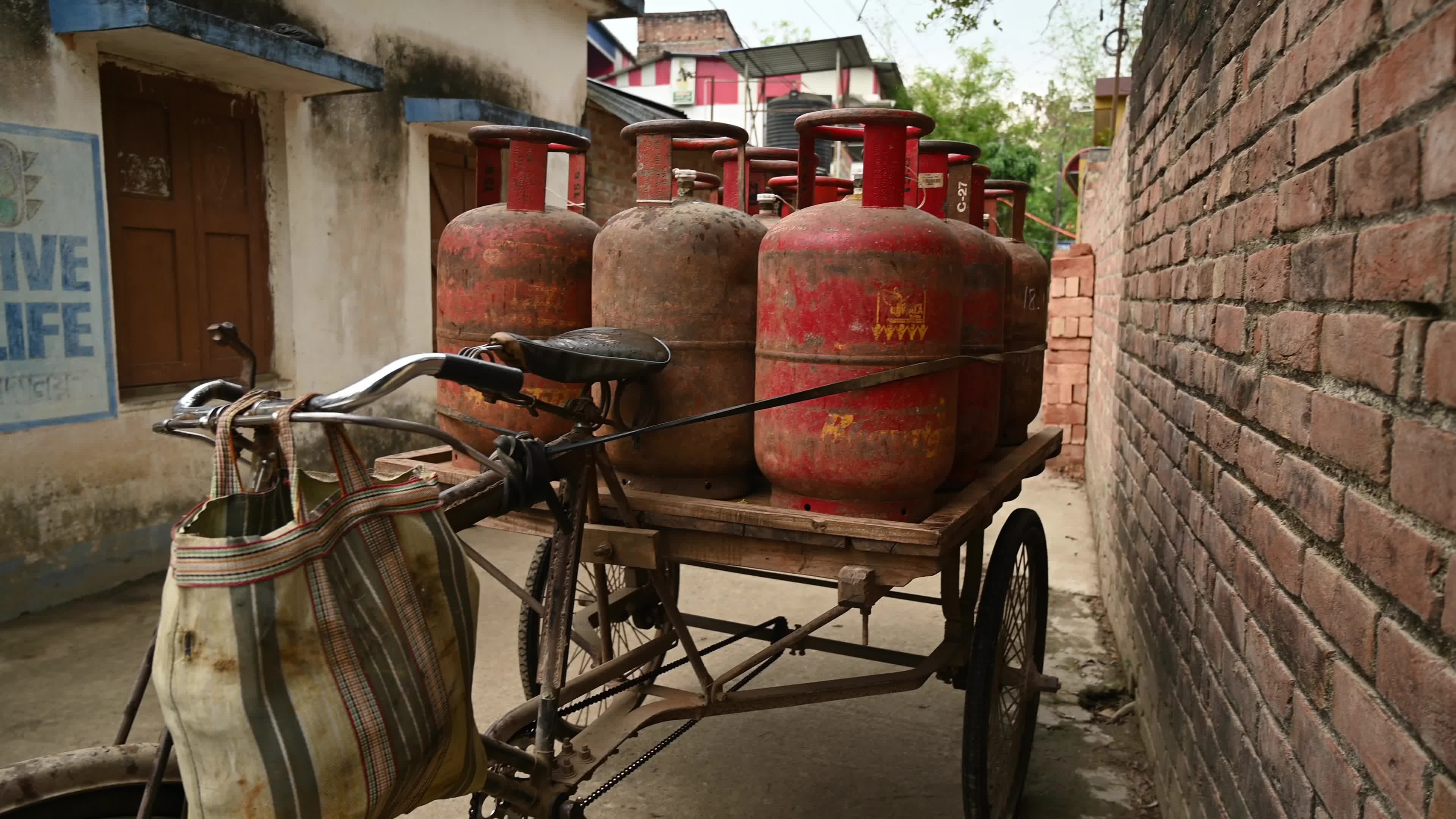 LPG Gas Crisis in India