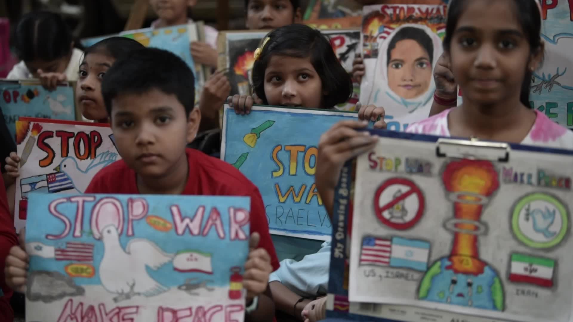 Peace Slogans Displayed In Mumbai
