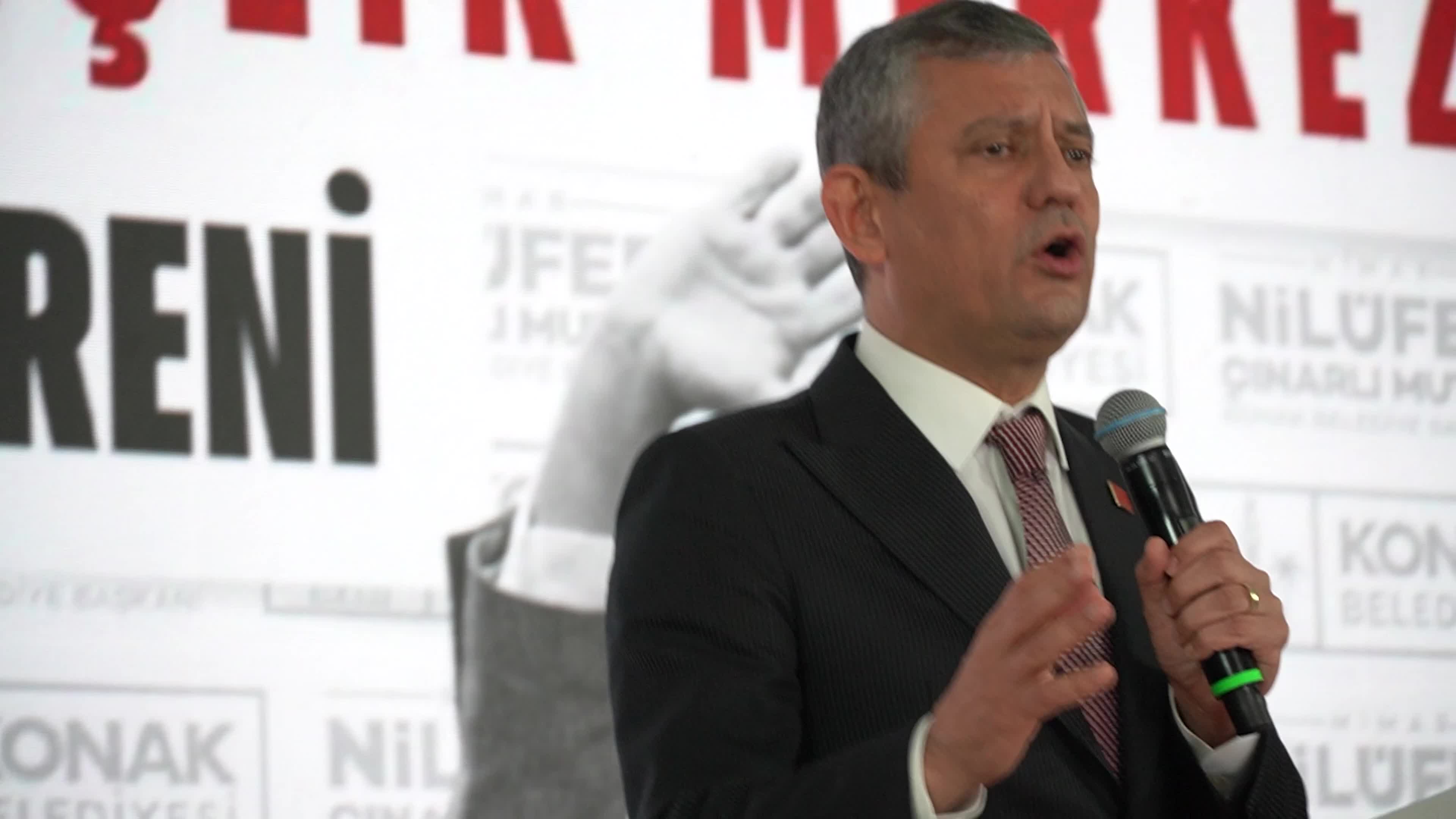 Özgür Özel inaugurates the cultural center named after the late Ferdi Zeyrek