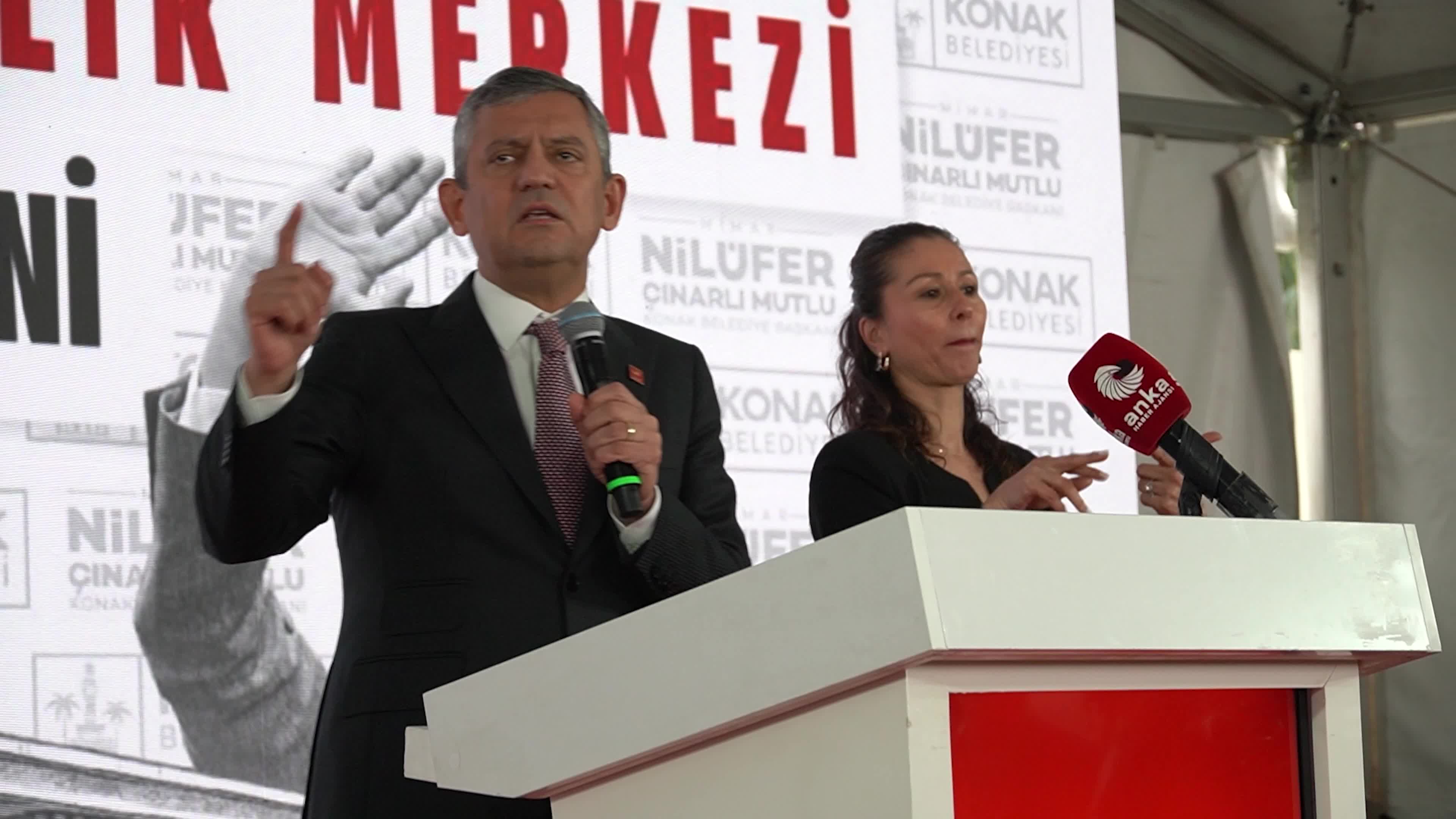 Özgür Özel inaugurates the cultural center named after the late Ferdi Zeyrek