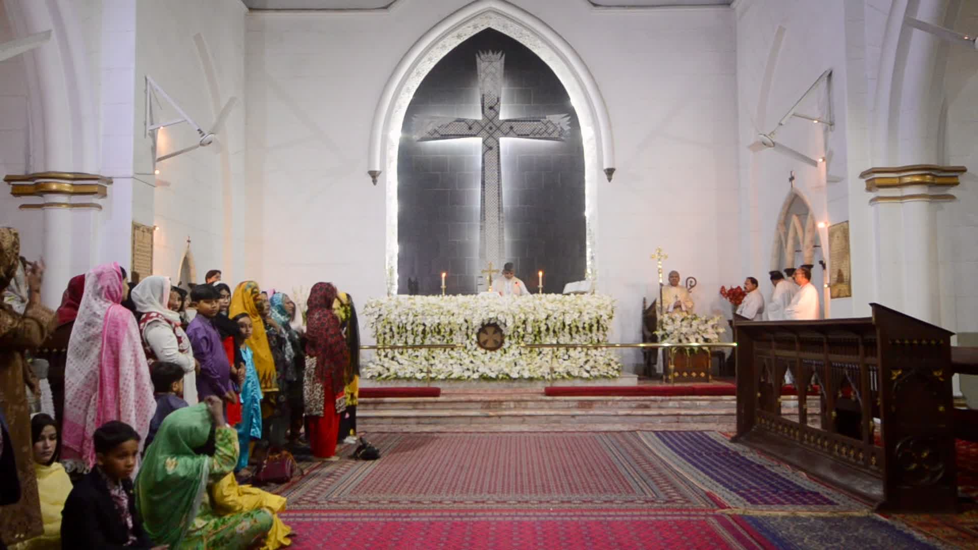 Christians in Peshawar celebrate Easter Sunday