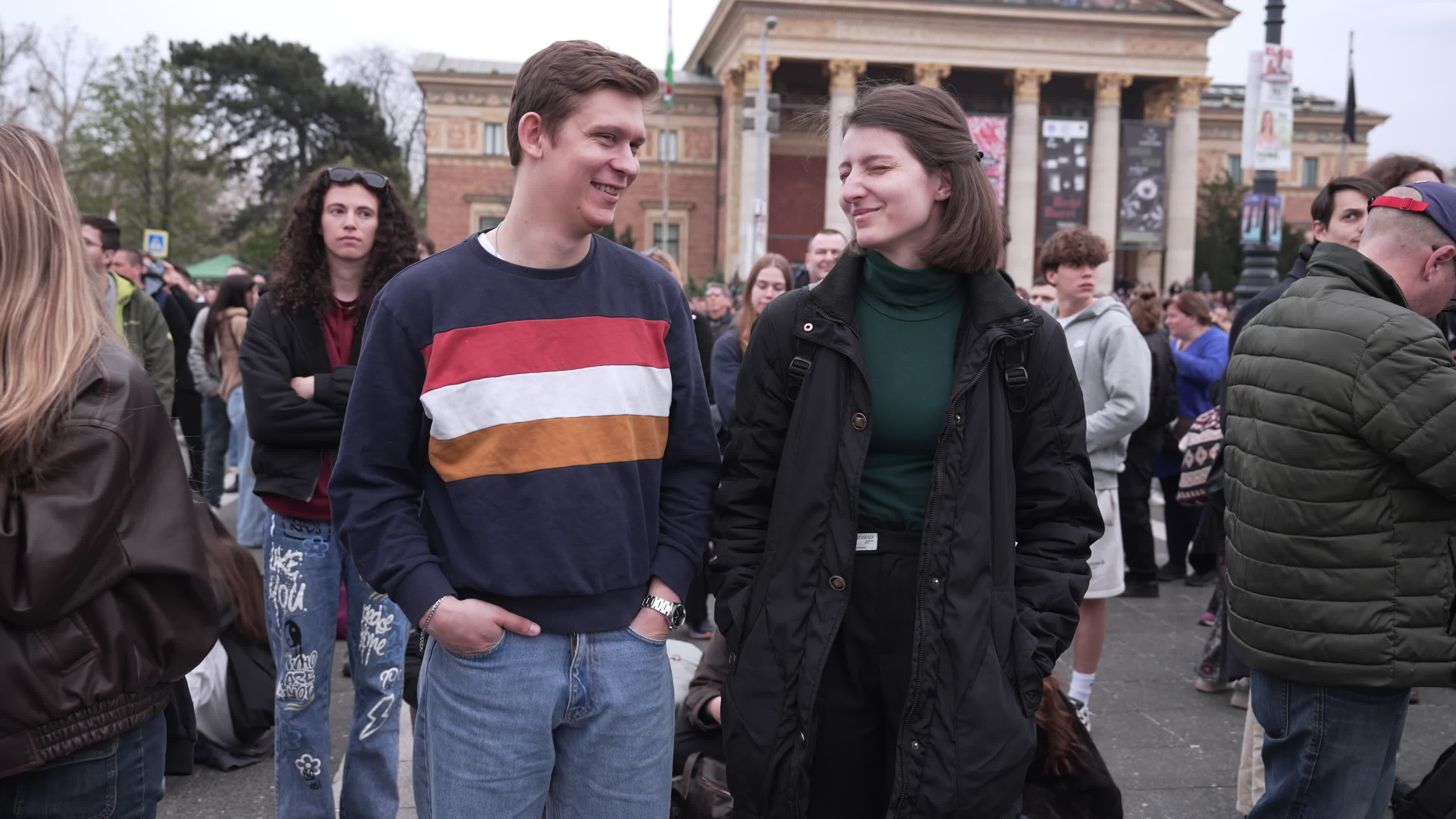 Crowds attend anti-government concert in Budapest