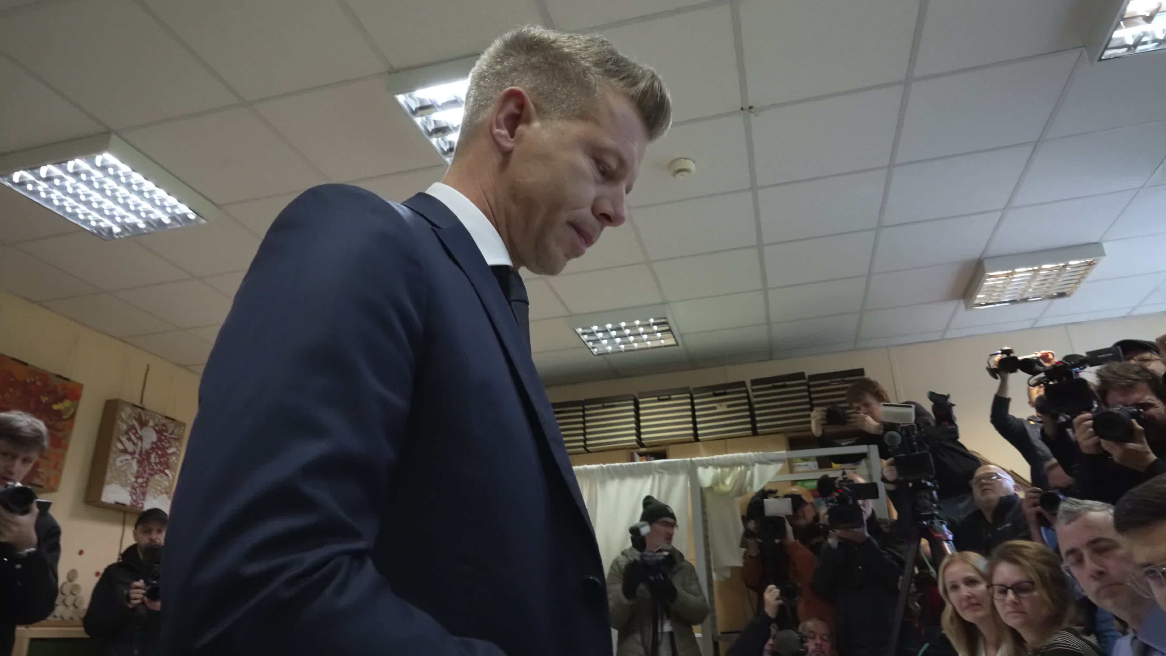 Opposition candidate Peter Magyar votes in Hungarian elections