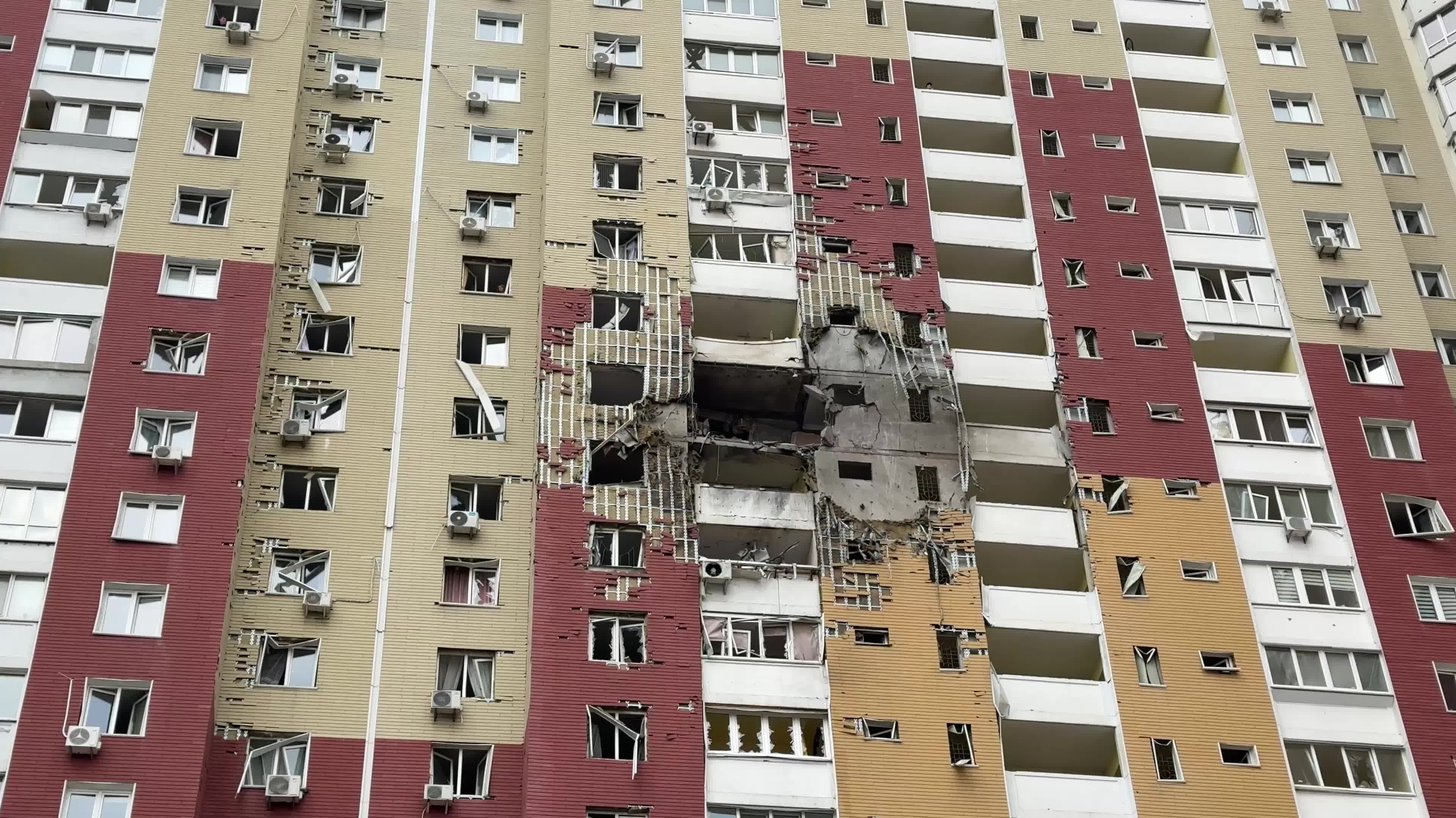 Russian missile strike in Kyiv