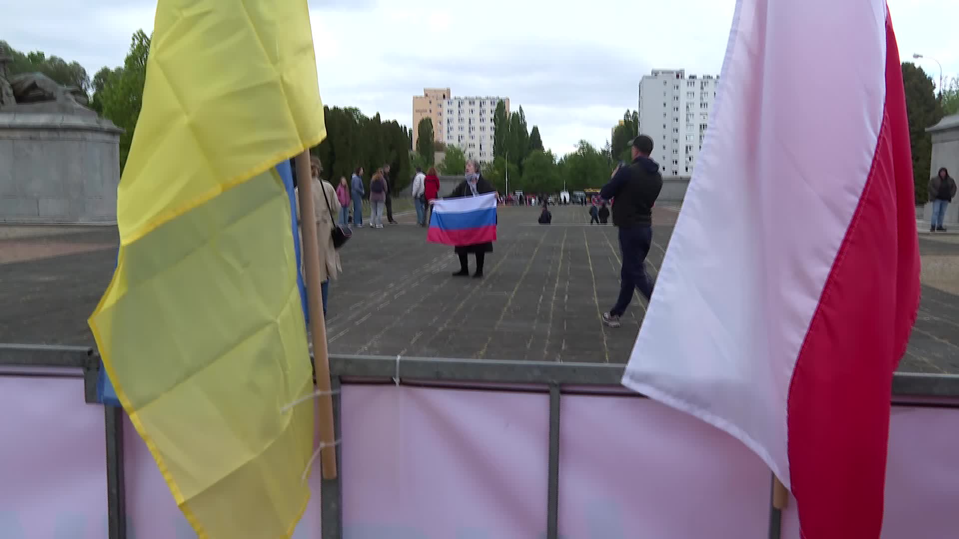 Poland: Victory Day protest
