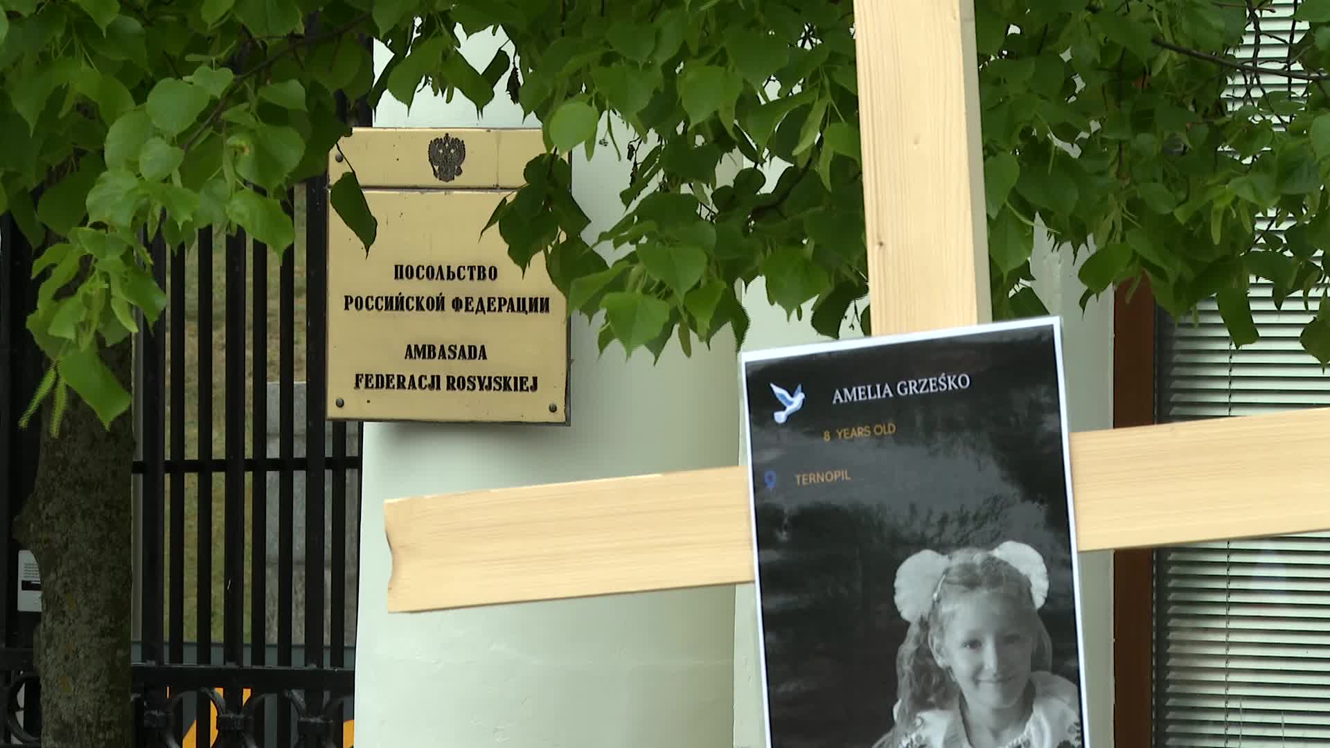 Poland: Russian embassy protest