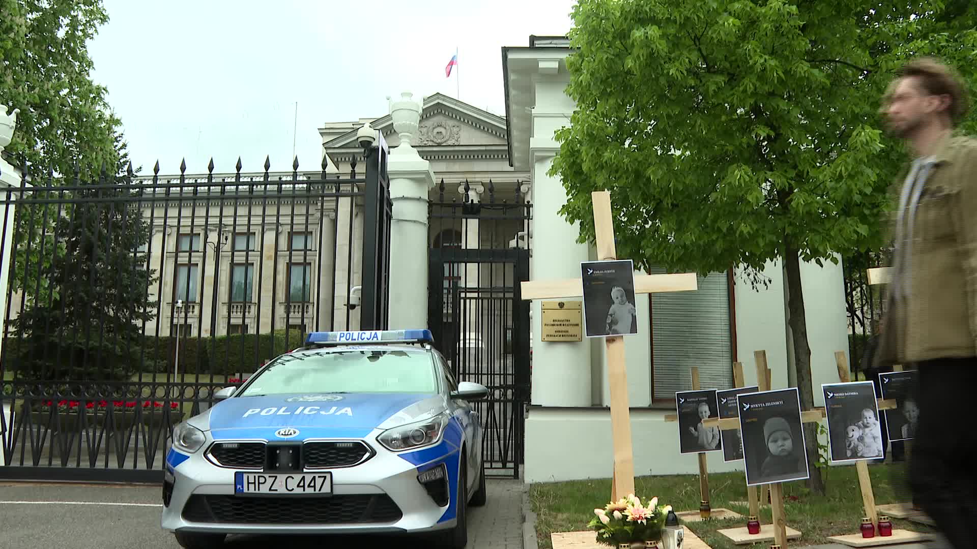 Poland: Russian embassy protest