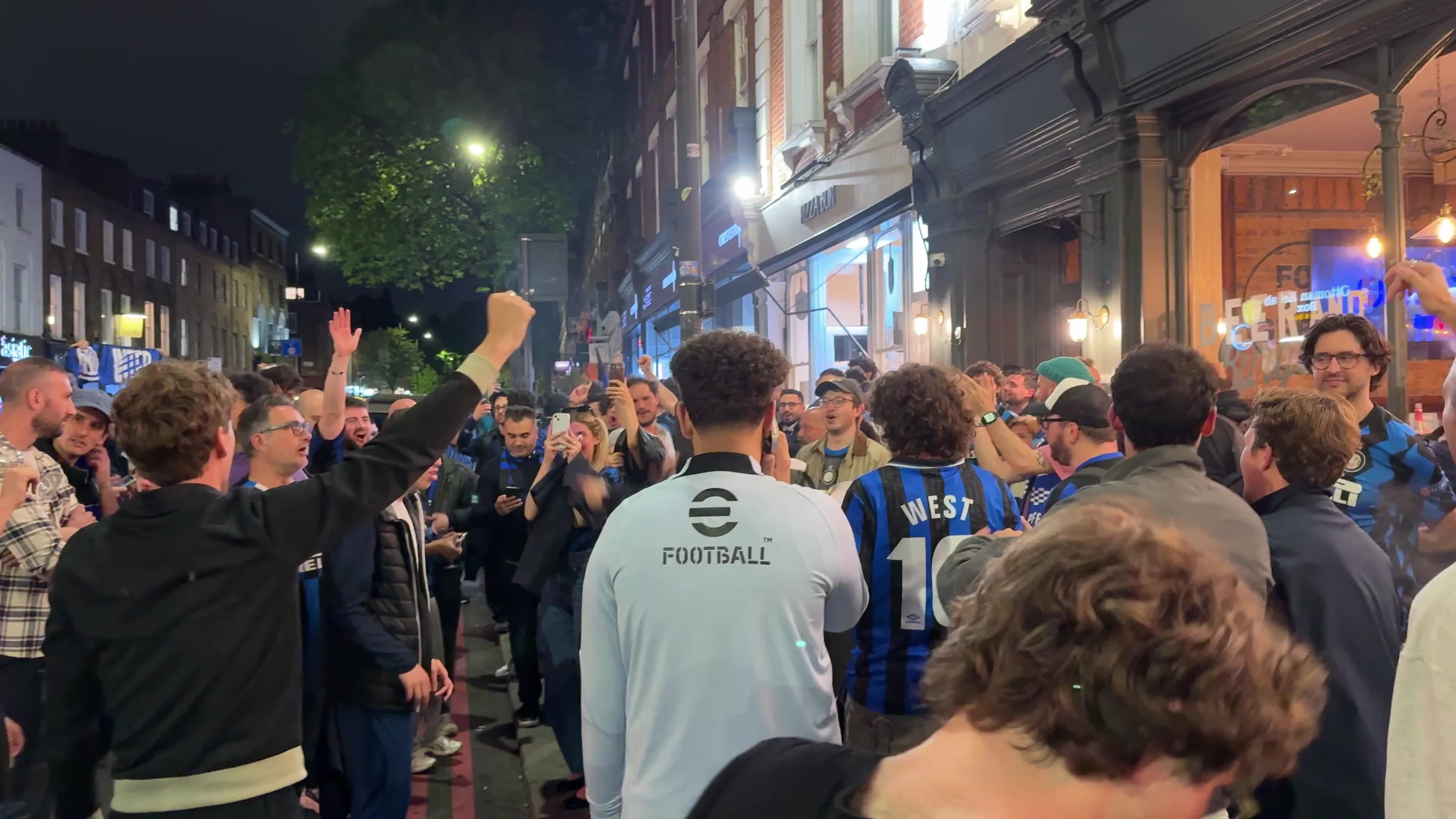 Inter Milan Fans Celebrate in London