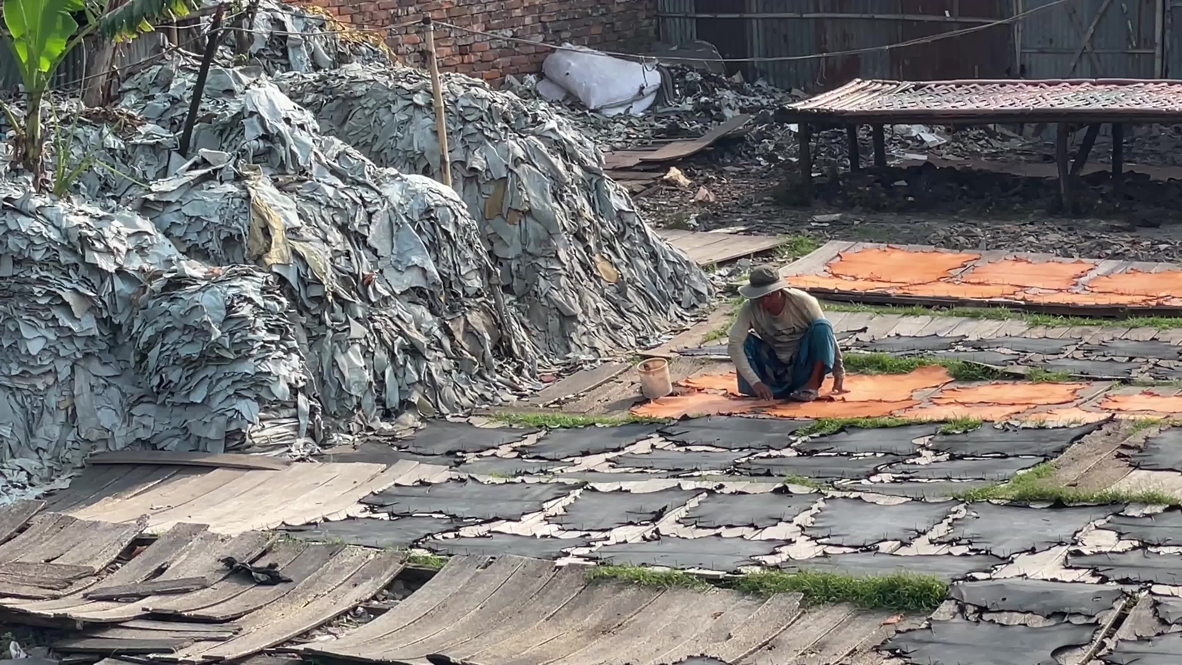 Leather Processing Continues In Dhaka’s Hazaribagh