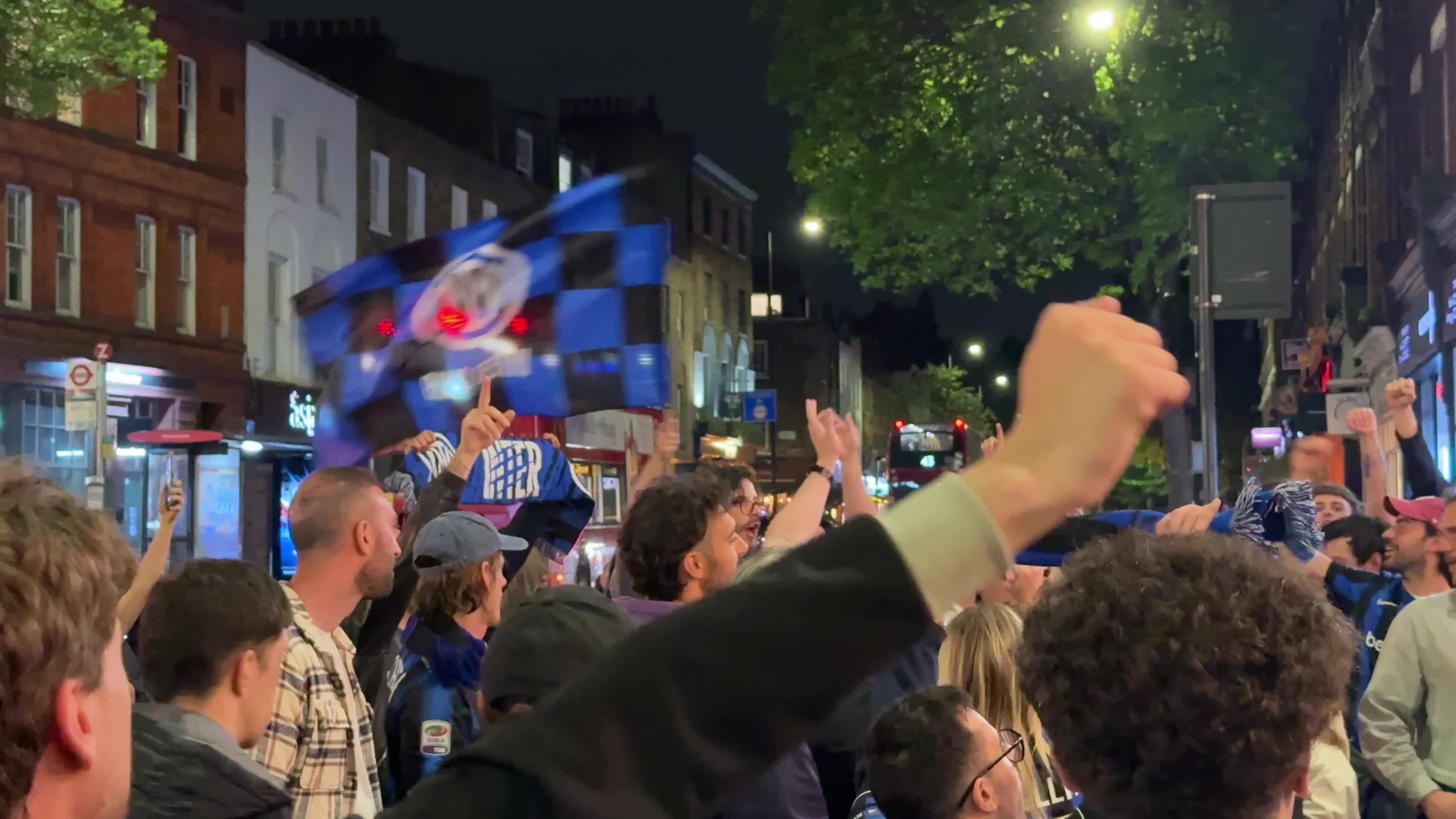 Inter Milan Fans Celebrate in London