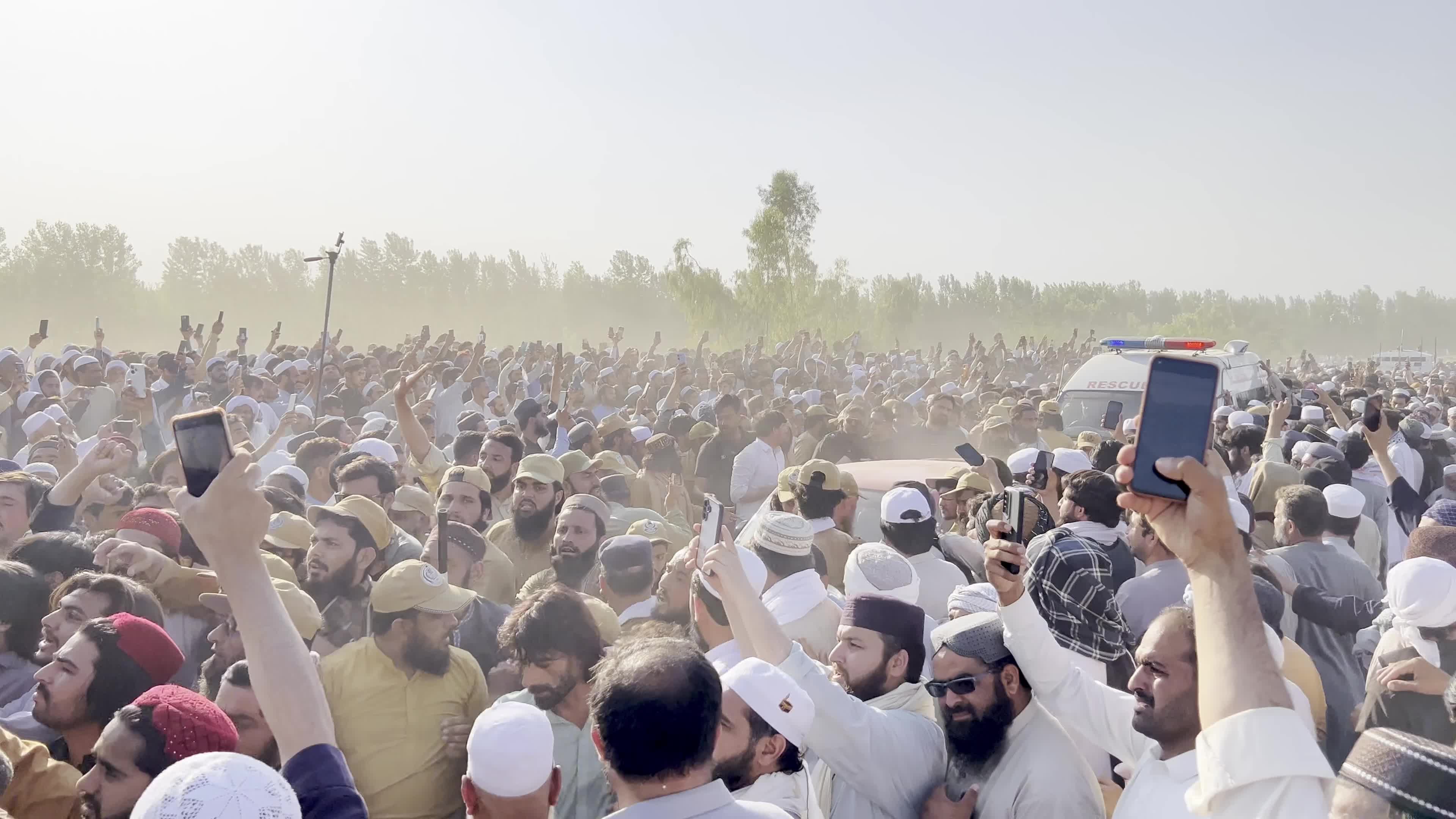 Pakistan Cleric Maulana Muhammad Idrees Shot Dead, Massive Crowds Attend Funeral