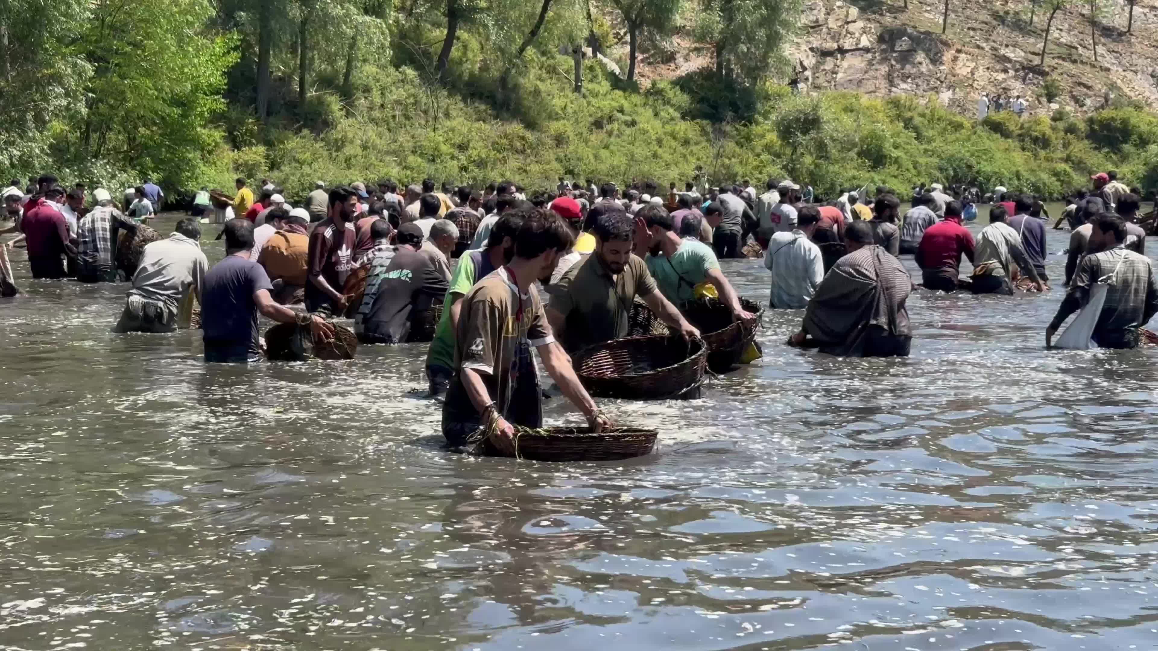 500-Year-Old Water Ritual In Indian Kashmir