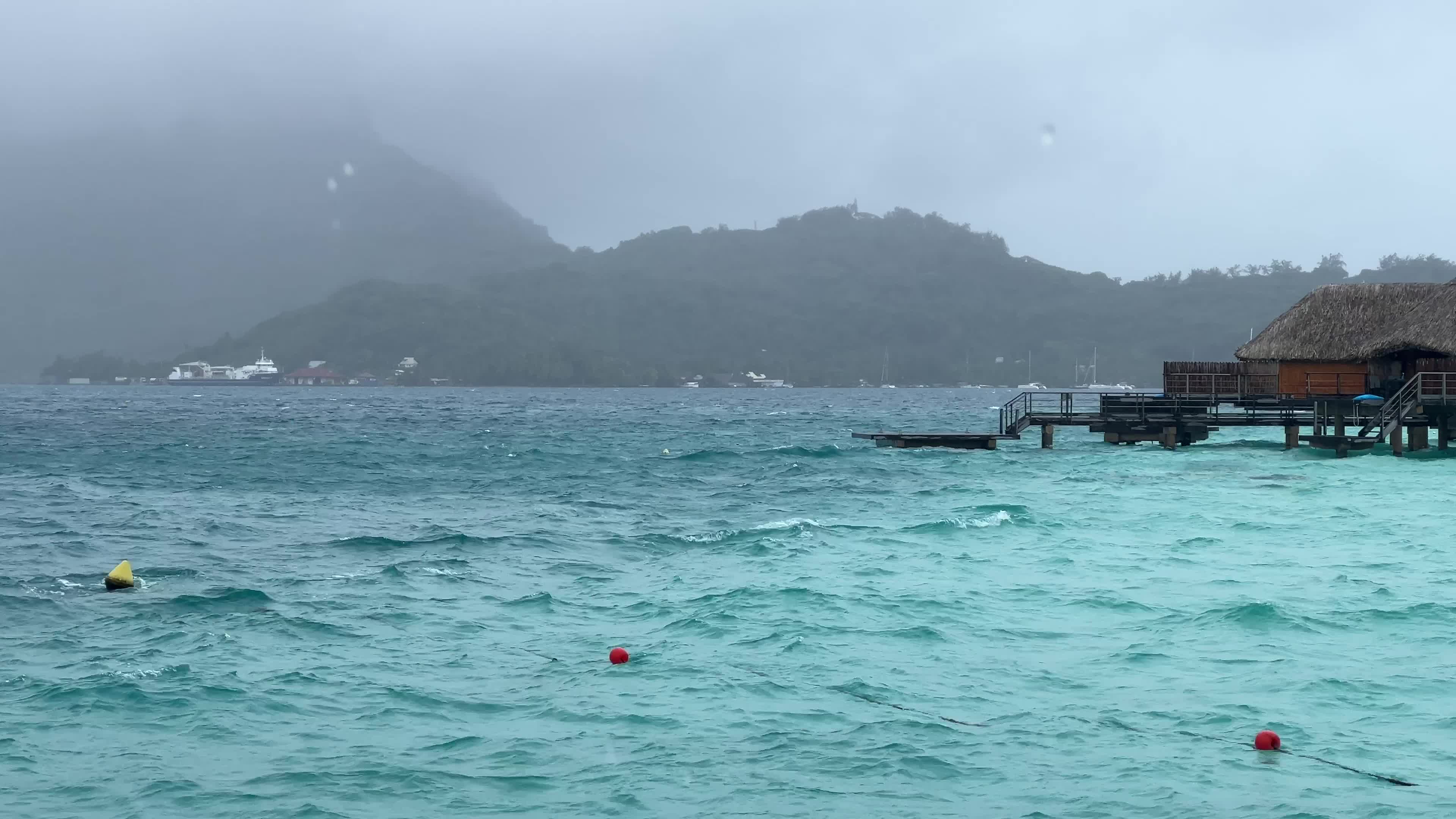 Rainy day in Motu Tevairoa