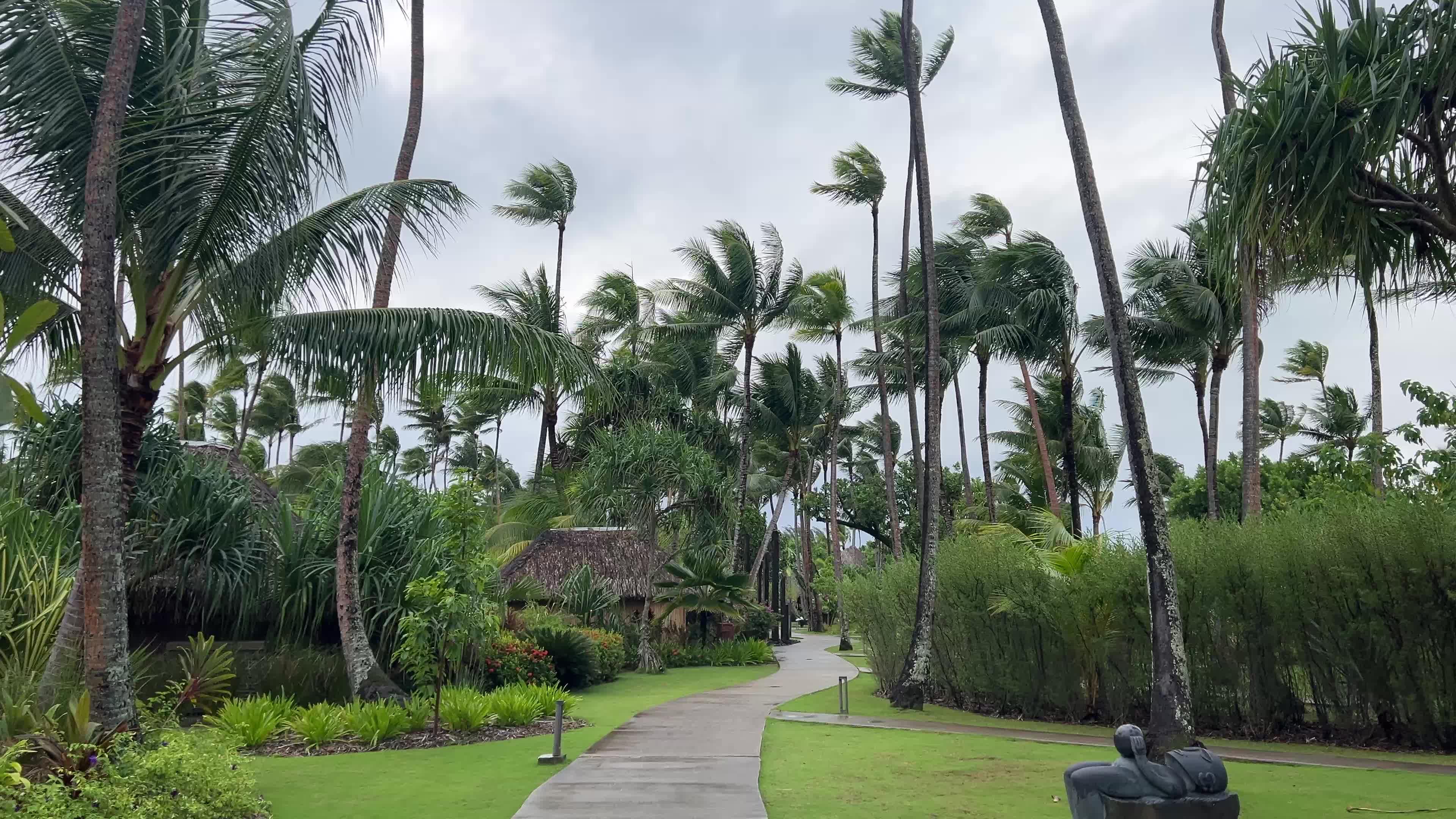 Rainy day in Motu Tevairoa