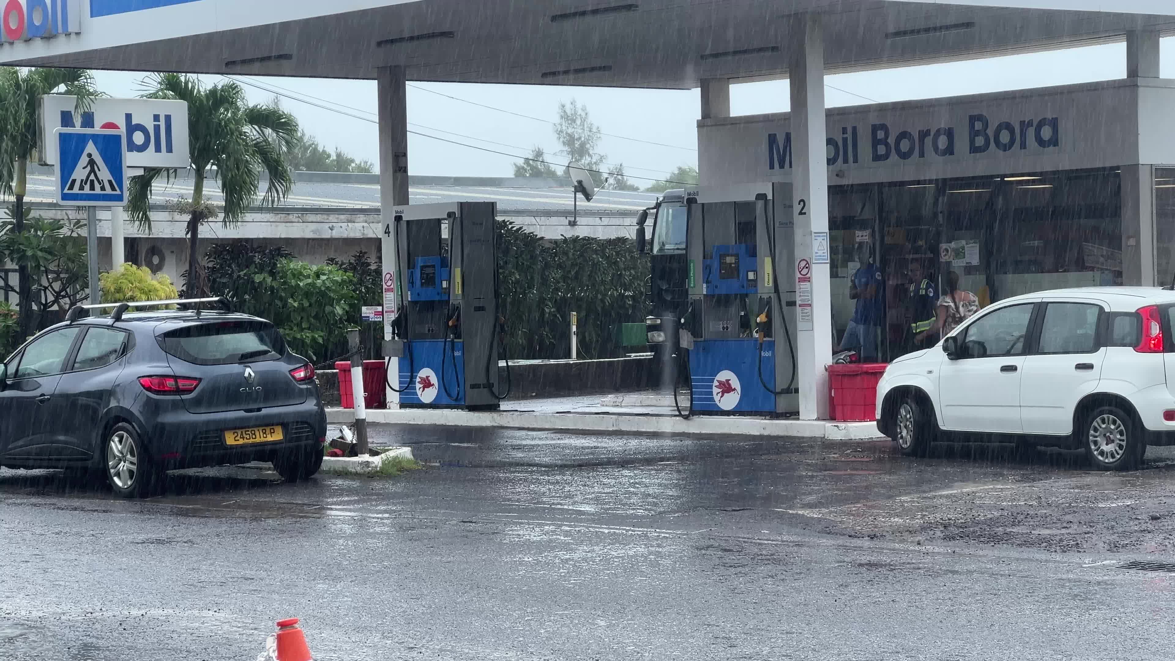 Heavy rain in Bora Bora