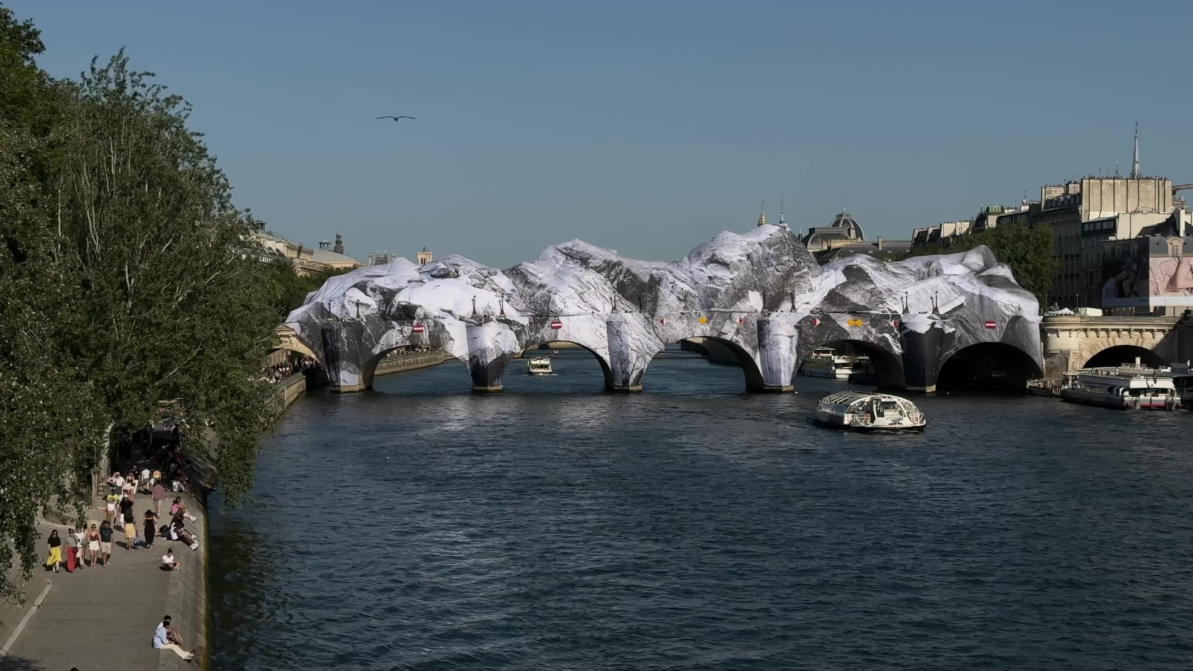 "La Caverne du Pont Neuf" in Paris