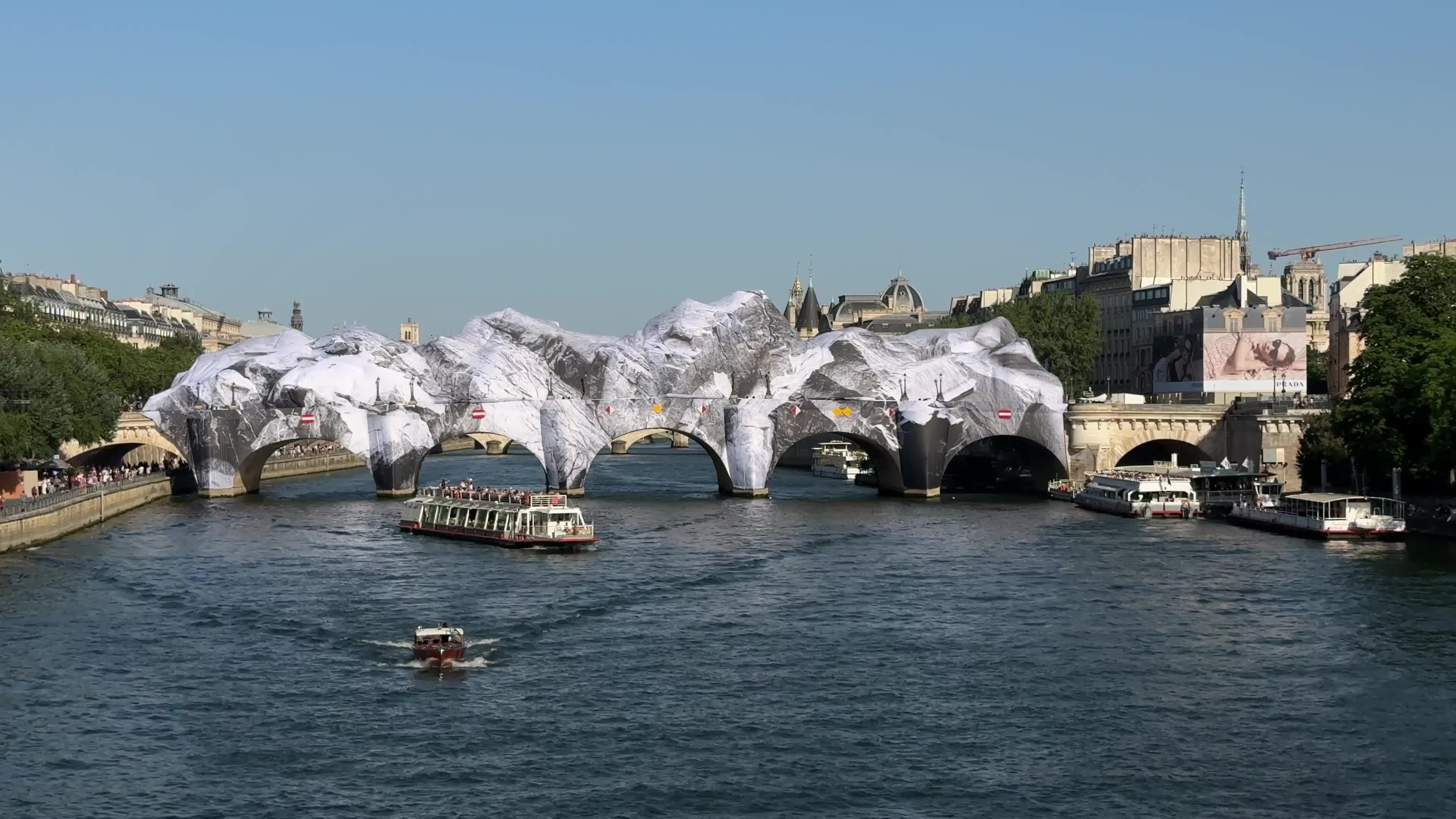 "La Caverne du Pont Neuf" in Paris