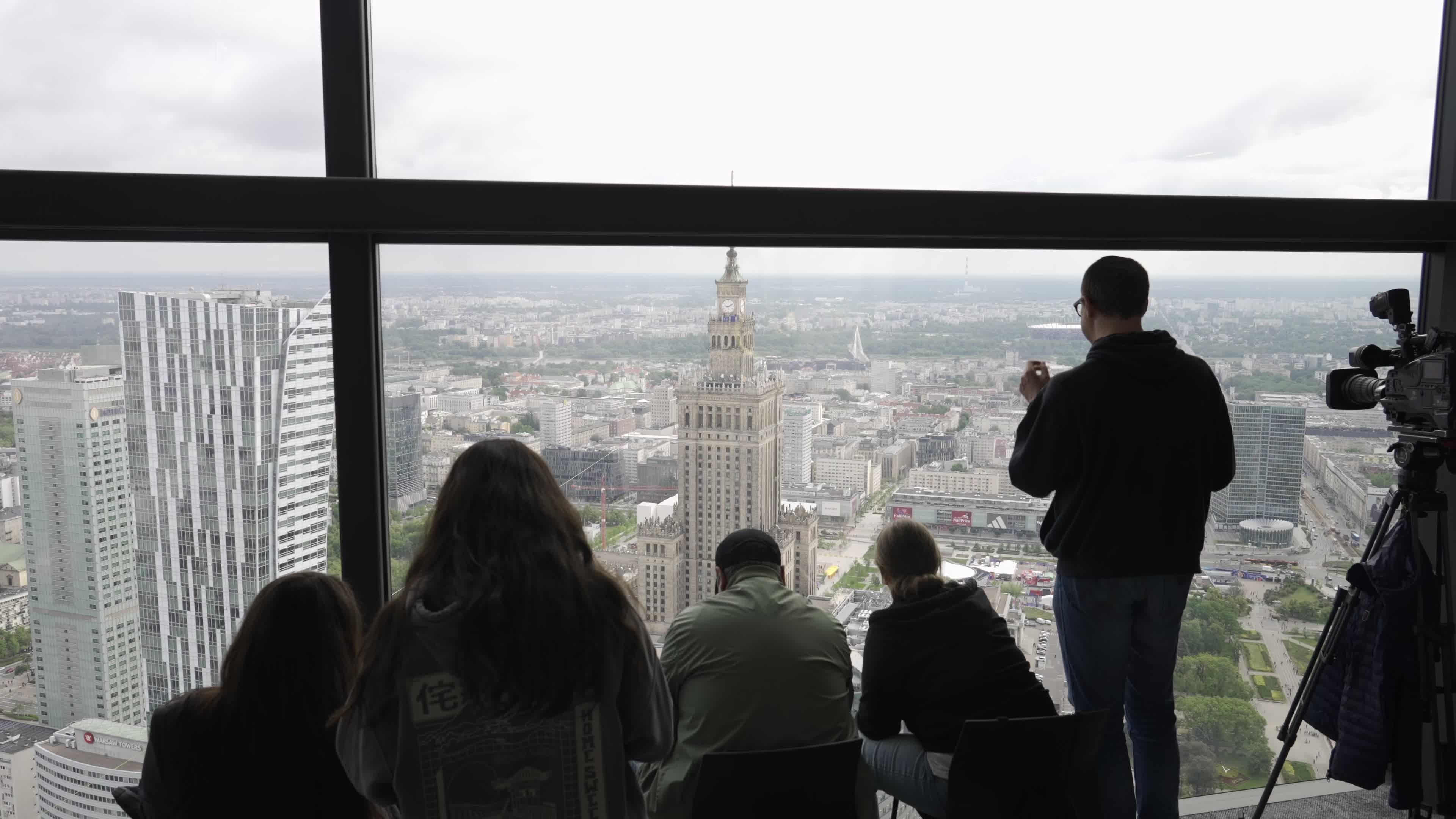 Estonian Slackliner Completes Walk Between Warsaw’s Tallest Buildings