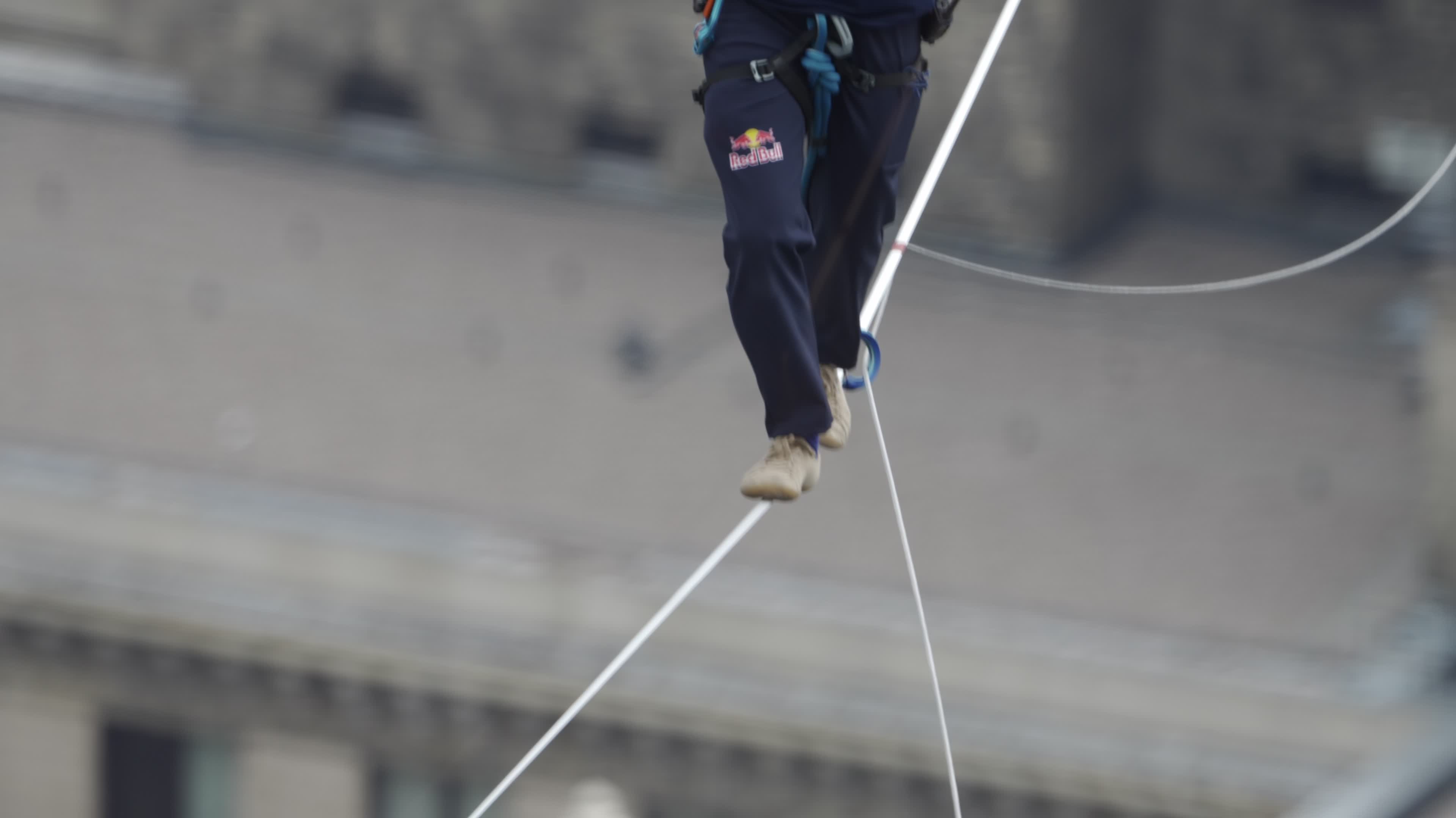Estonian Slackliner Completes Walk Between Warsaw’s Tallest Buildings