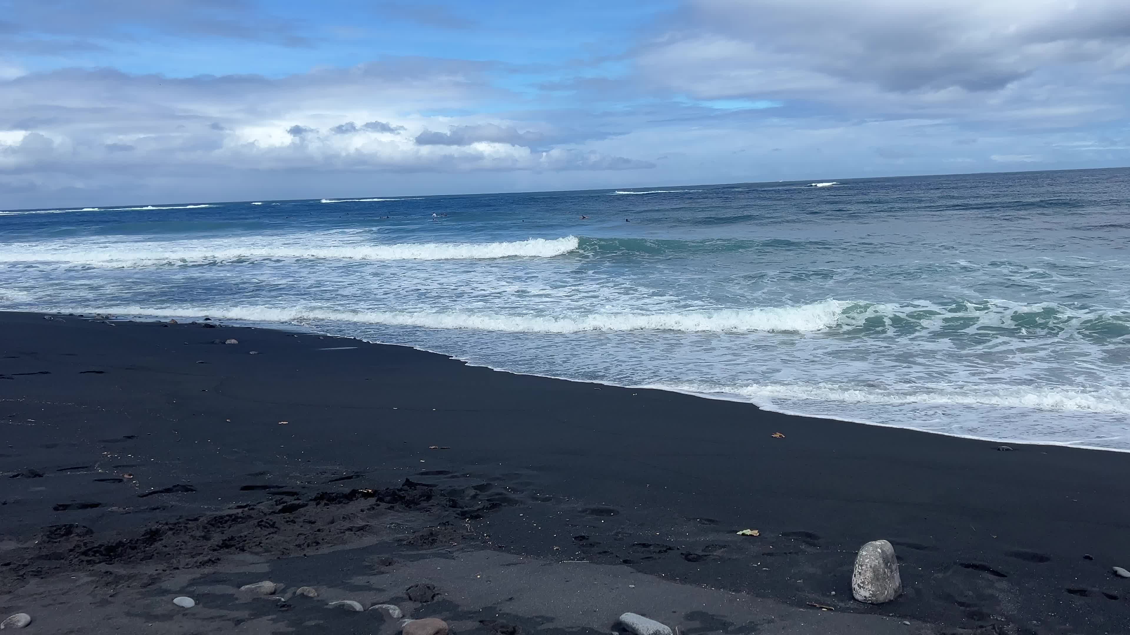 Surfing and boogie boarding in Tahiti