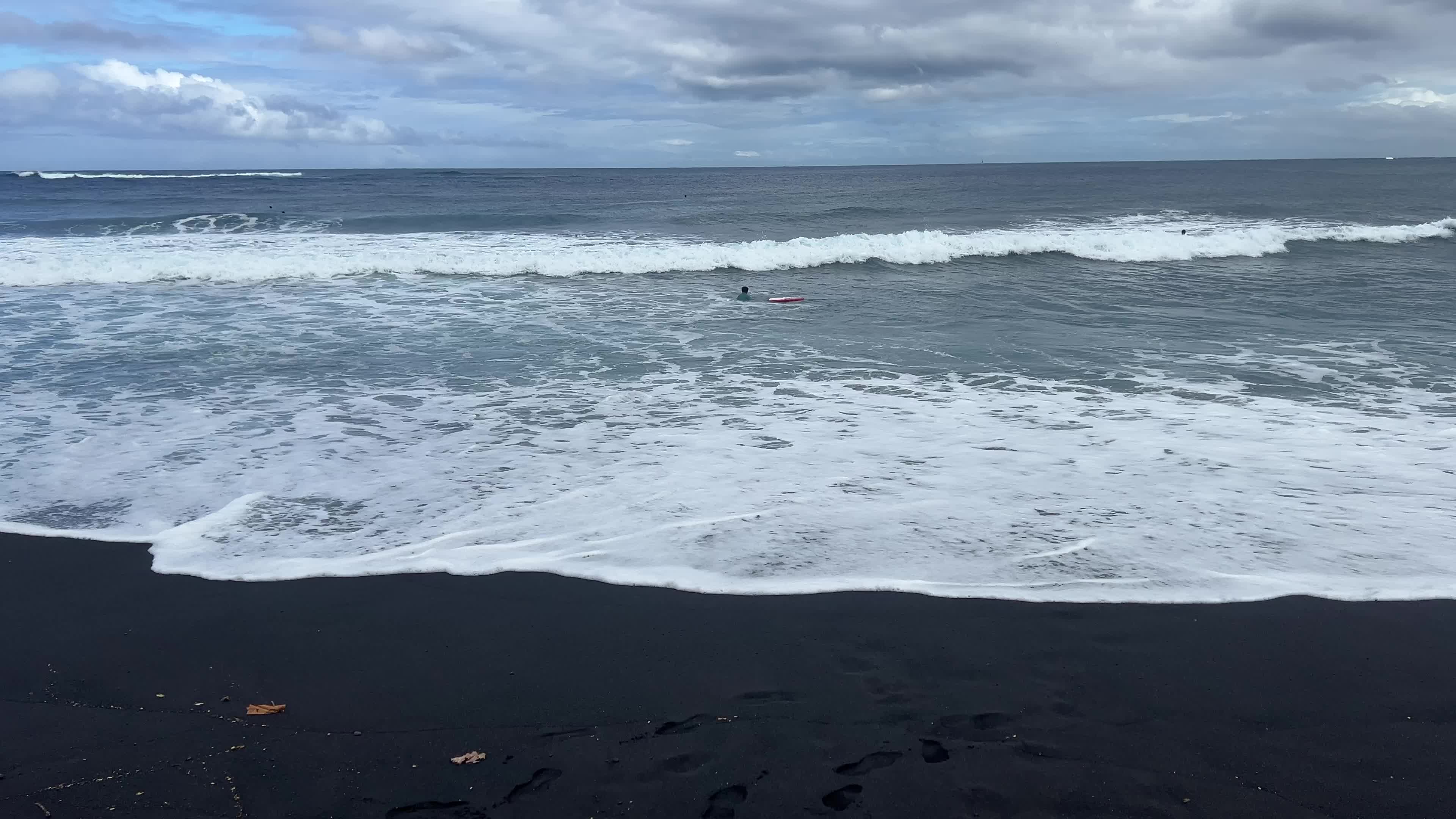Surfing and boogie boarding in Tahiti