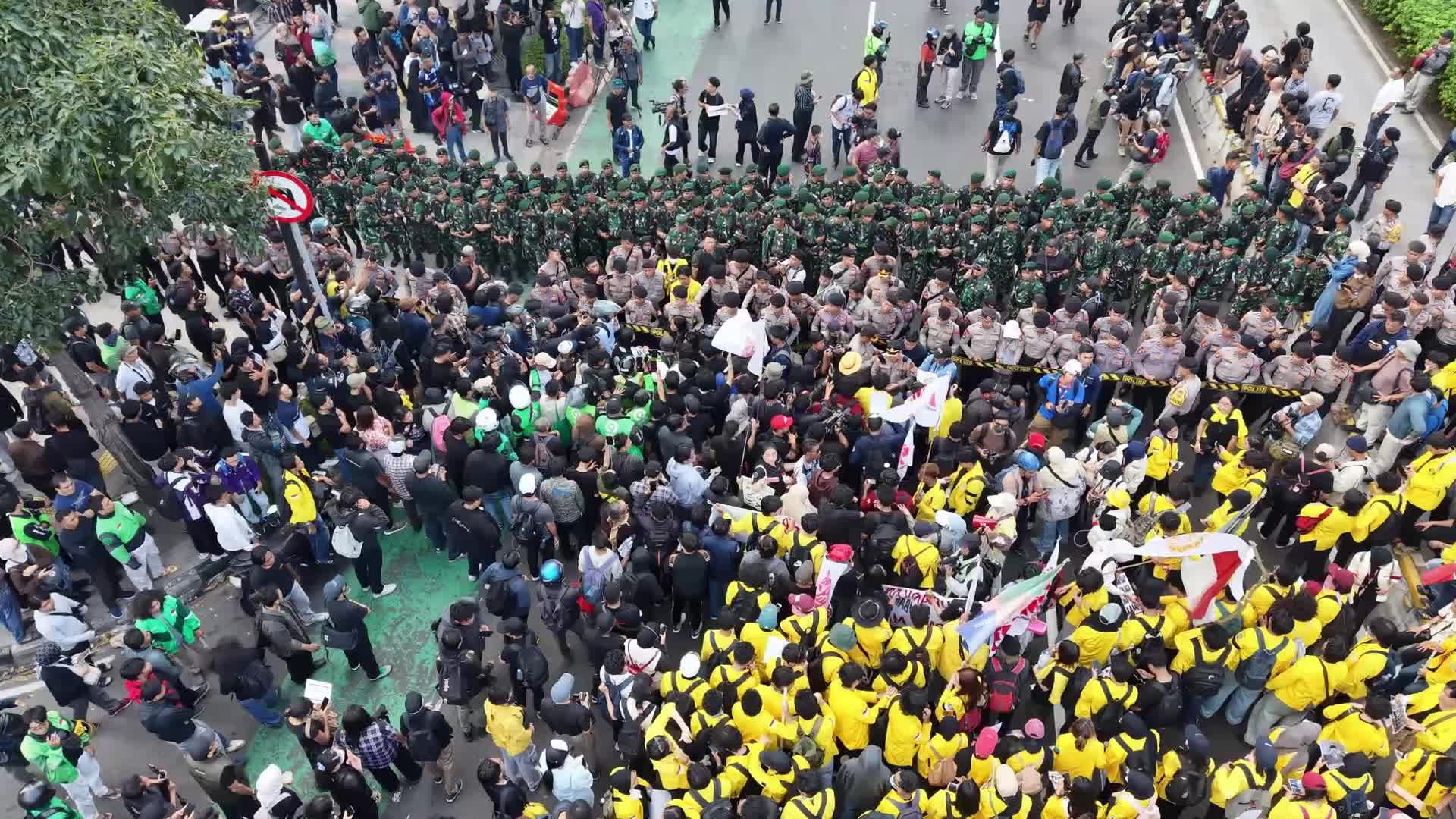 Universitas Indonesia Students Demonstration demanding Prabowo Subianto as Indonesia President to fix his policy.