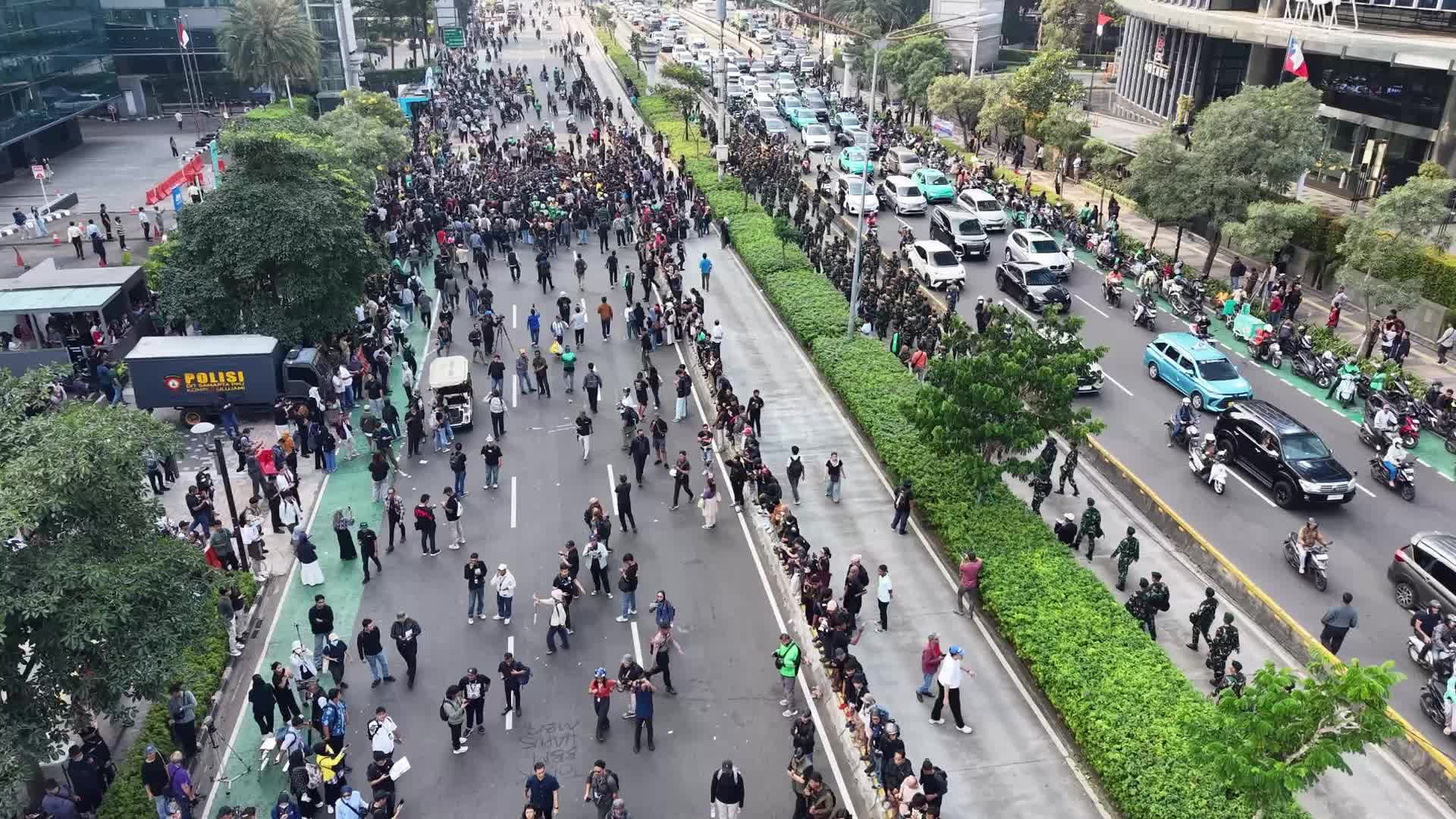 Universitas Indonesia Students Demonstration demanding Prabowo Subianto as Indonesia President to fix his policy.